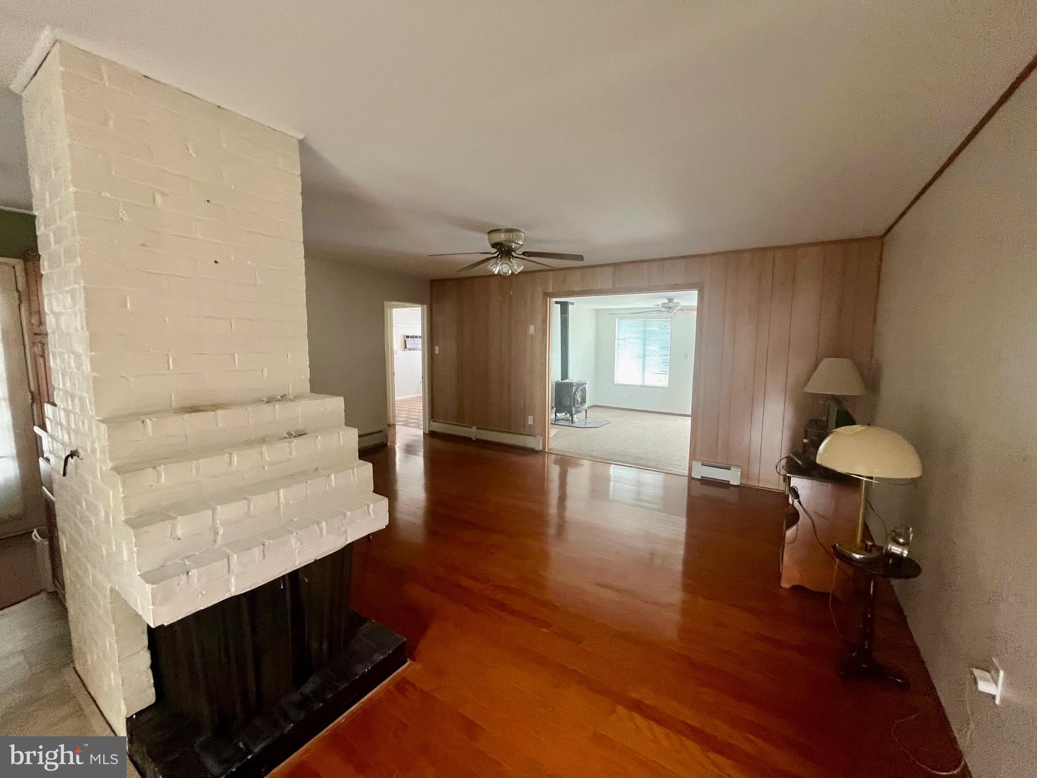 LAKESIDE - Residential