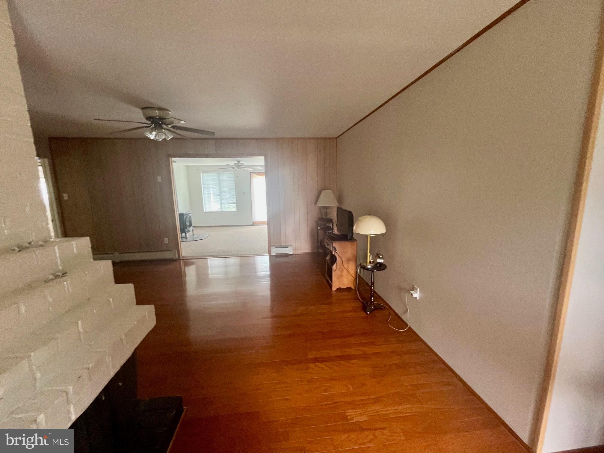 LAKESIDE - Residential