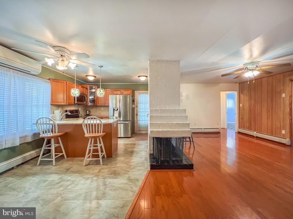 LAKESIDE - Residential