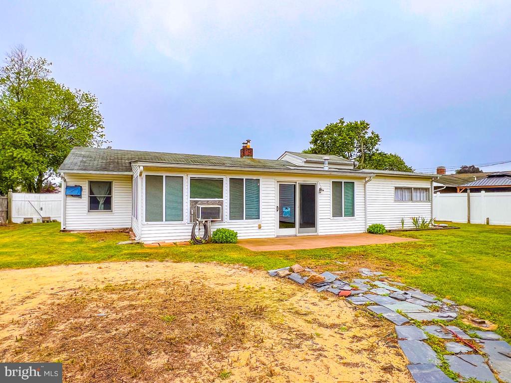 LAKESIDE - Residential