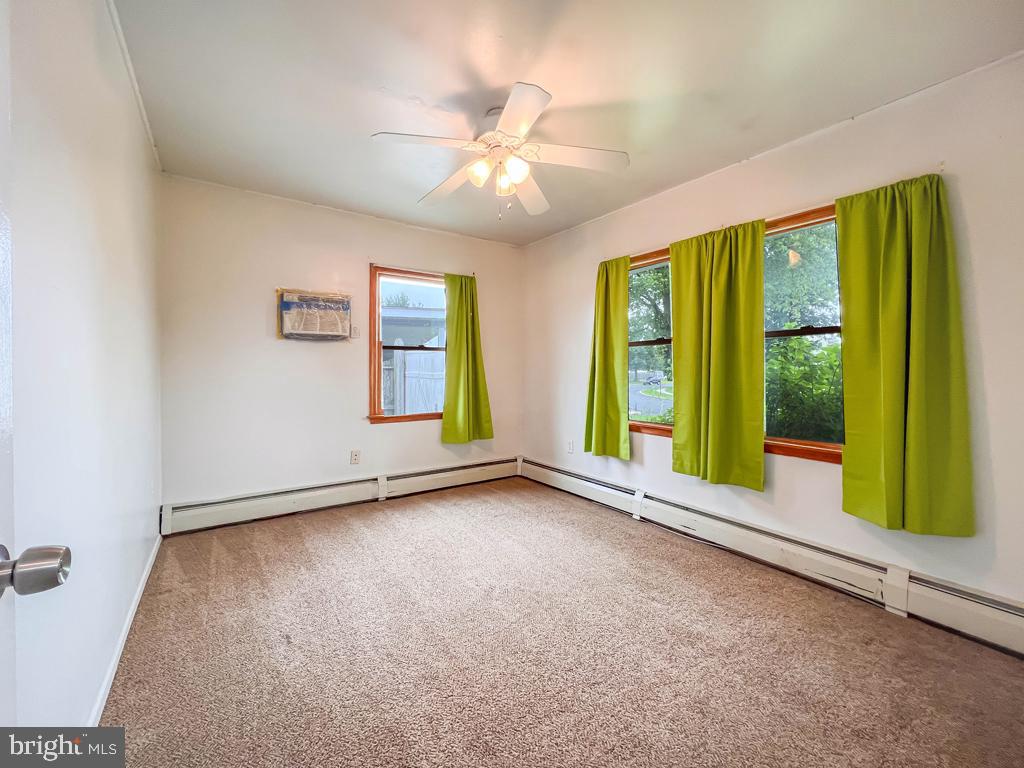 LAKESIDE - Residential