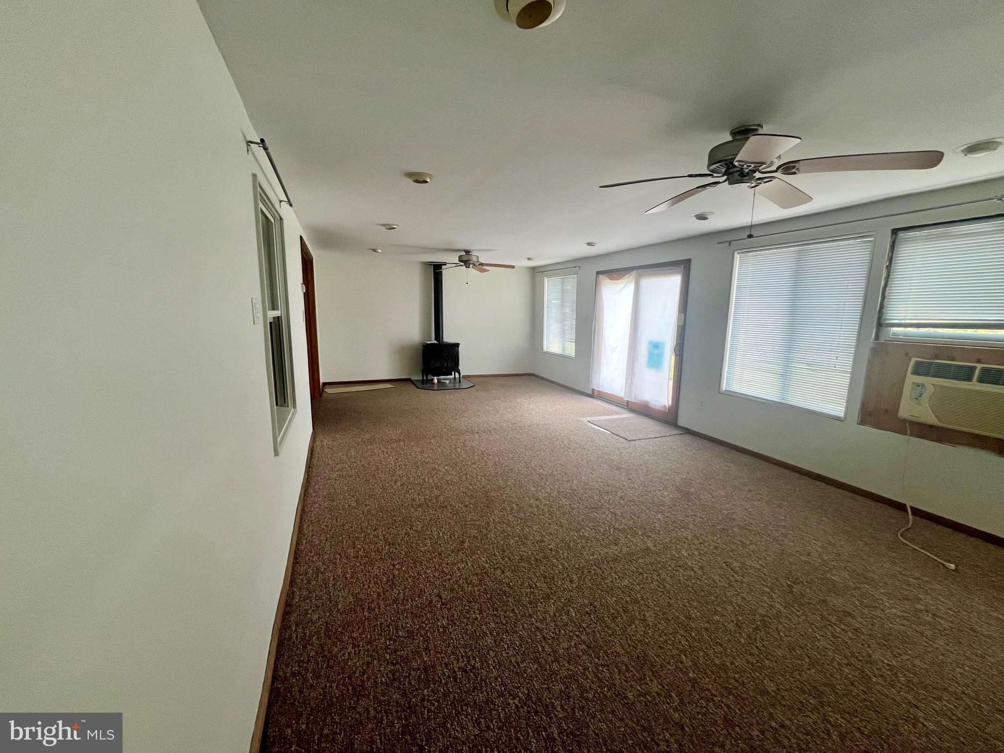 LAKESIDE - Residential