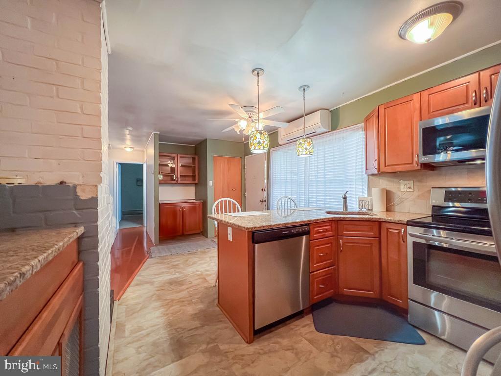 LAKESIDE - Residential