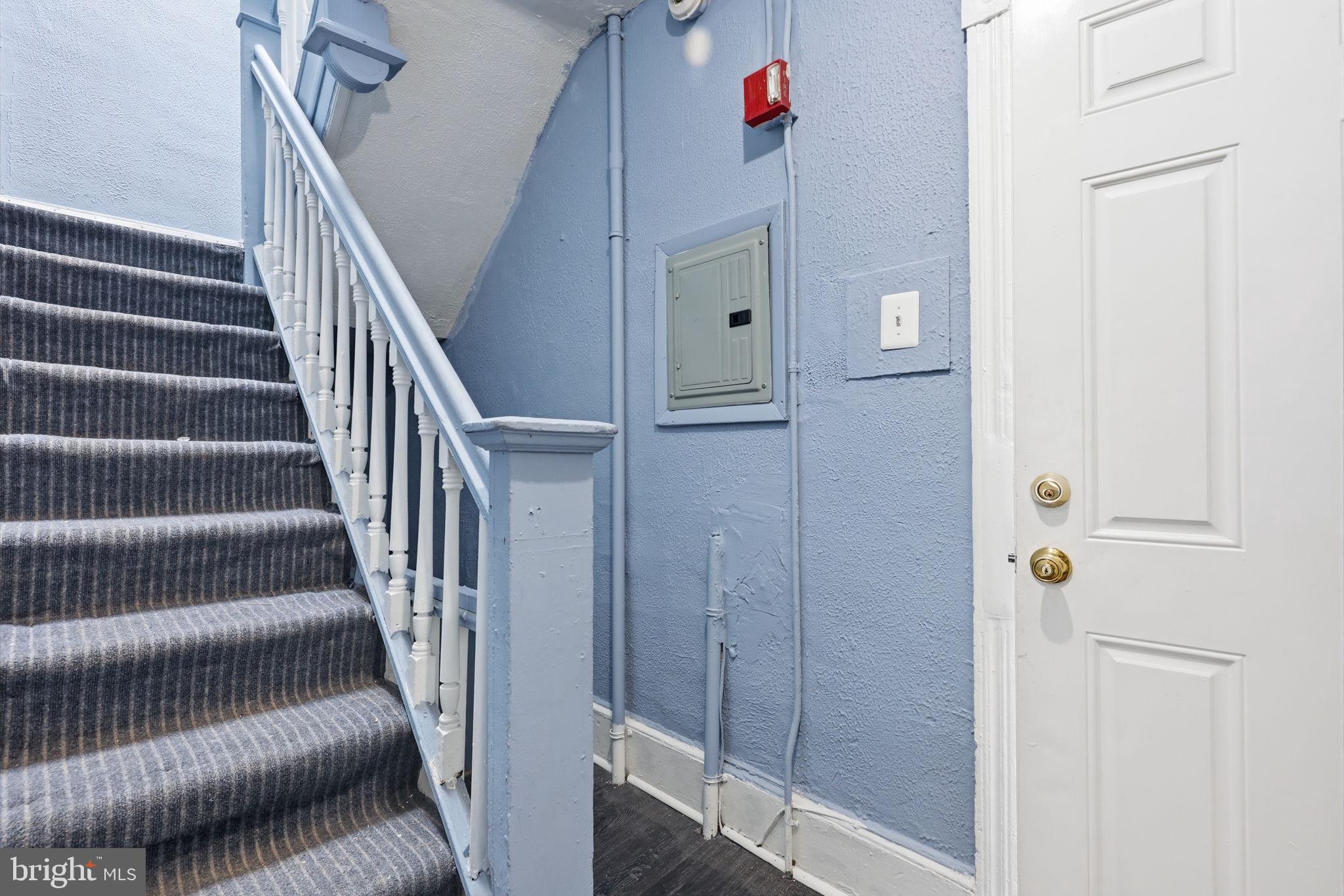 KENSINGTON - Residential Income