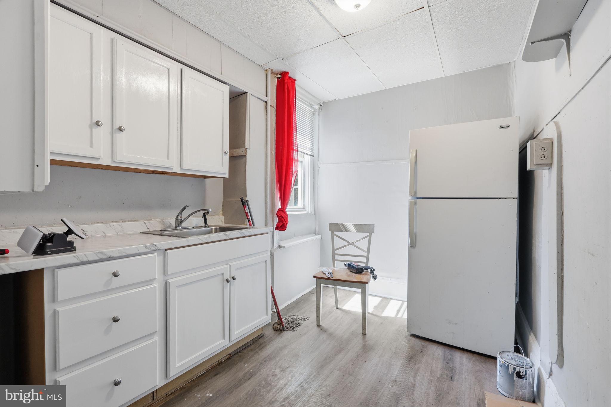 KENSINGTON - Residential Income