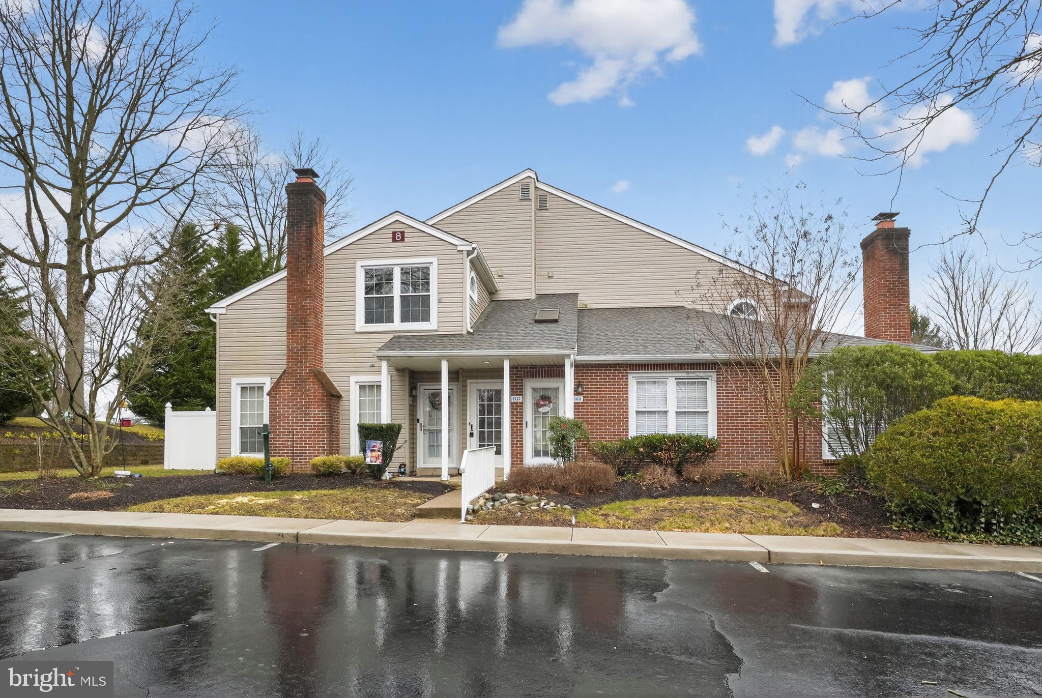 VILLAGE SHIRES - Residential Lease