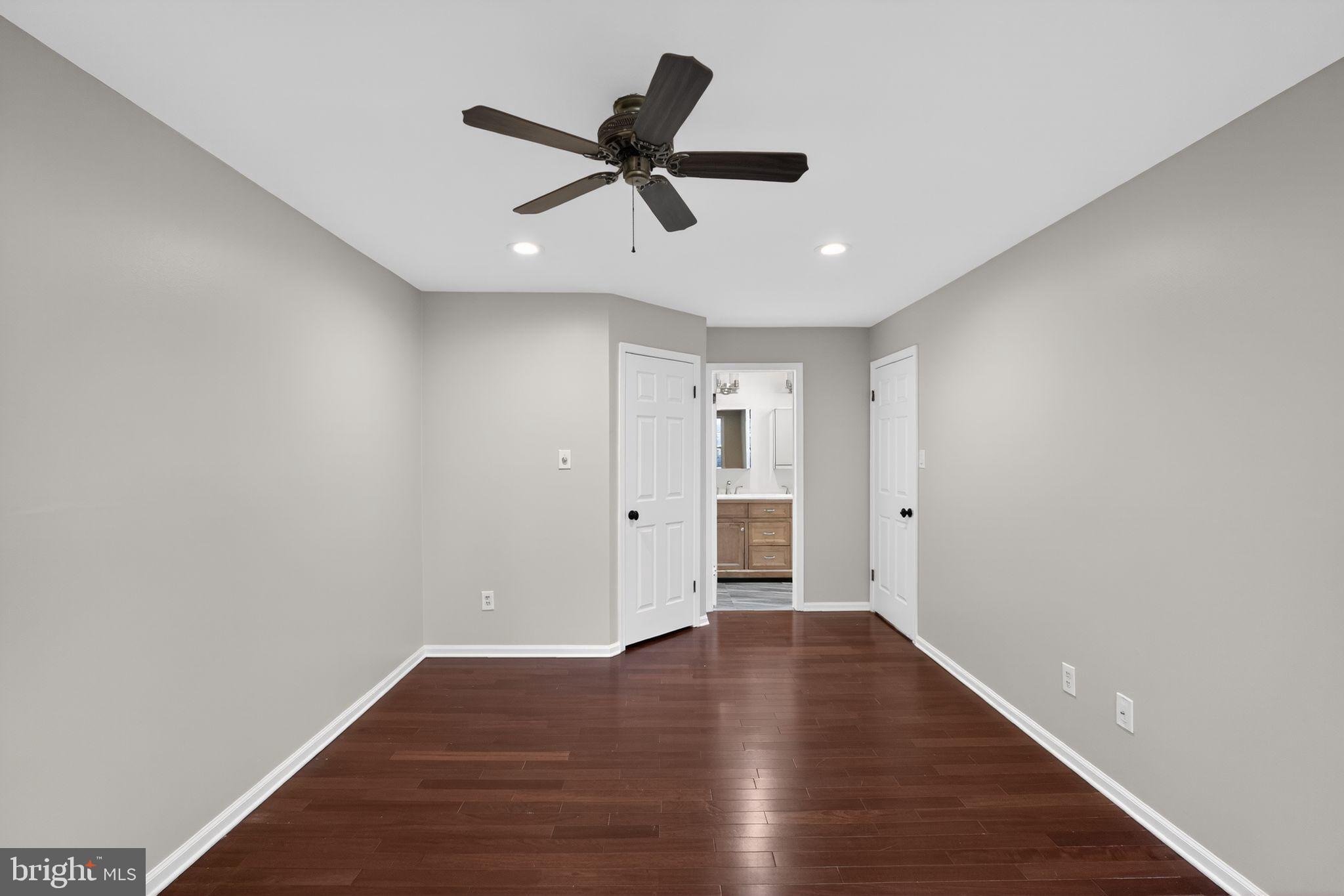 VILLAGE SHIRES - Residential Lease