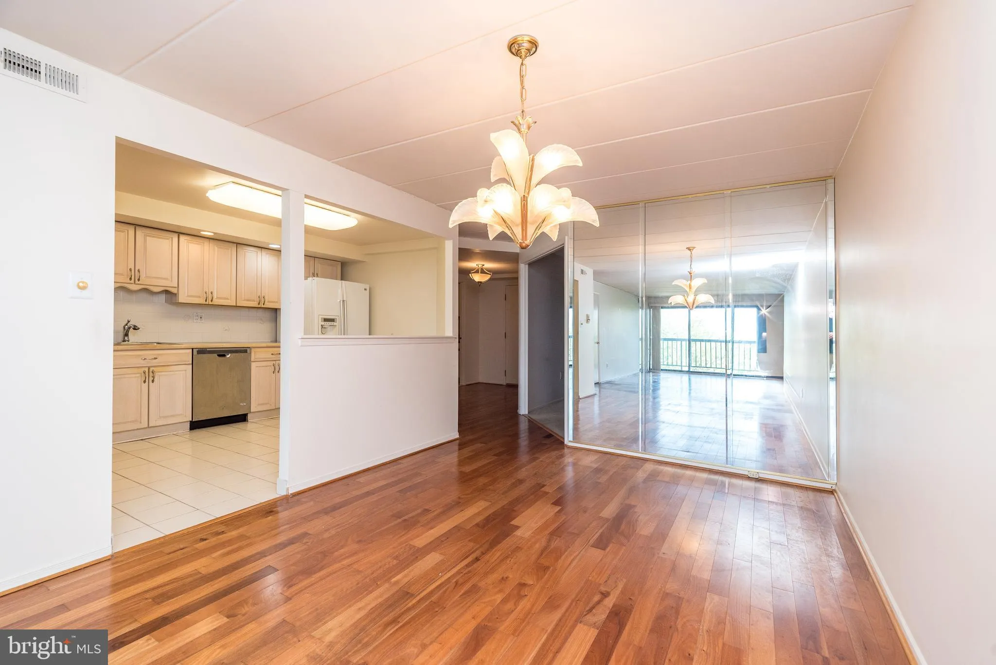 Philadelphia, Pennsylvania 19115, United States, 2 Bedrooms Bedrooms, ,2 BathroomsBathrooms,Residential,Active,183919