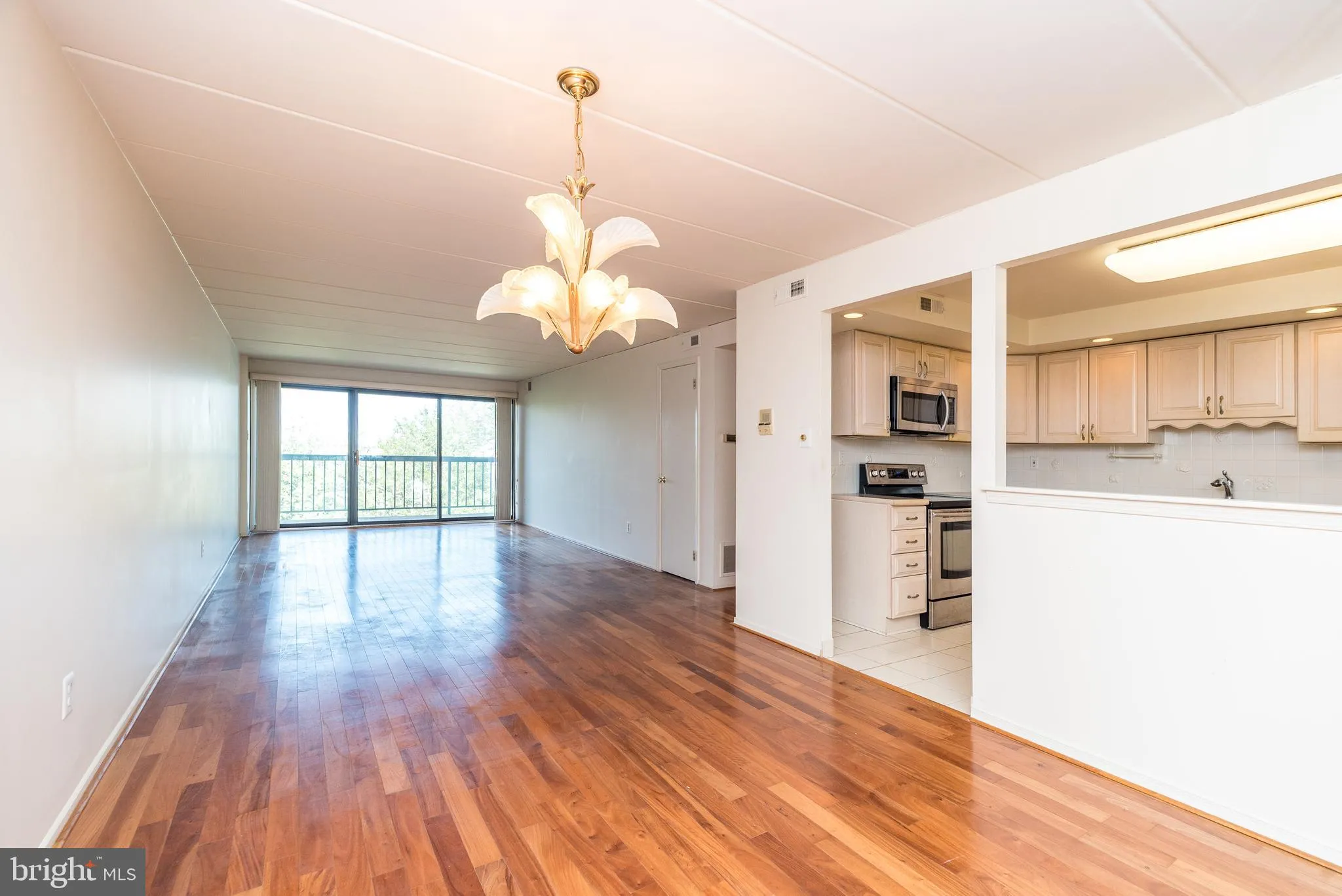 Philadelphia, Pennsylvania 19115, United States, 2 Bedrooms Bedrooms, ,2 BathroomsBathrooms,Residential,Active,183919