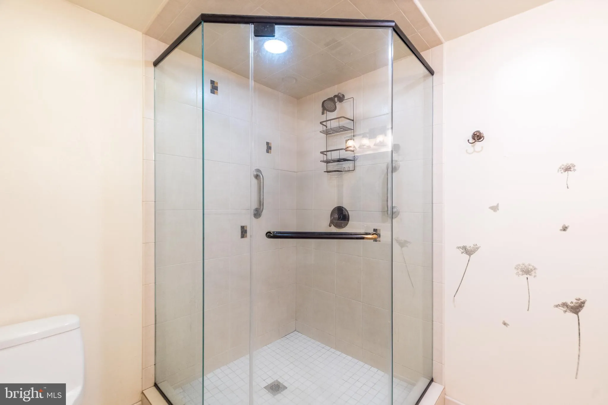 Philadelphia, Pennsylvania 19115, United States, 2 Bedrooms Bedrooms, ,2 BathroomsBathrooms,Residential,Active,183919