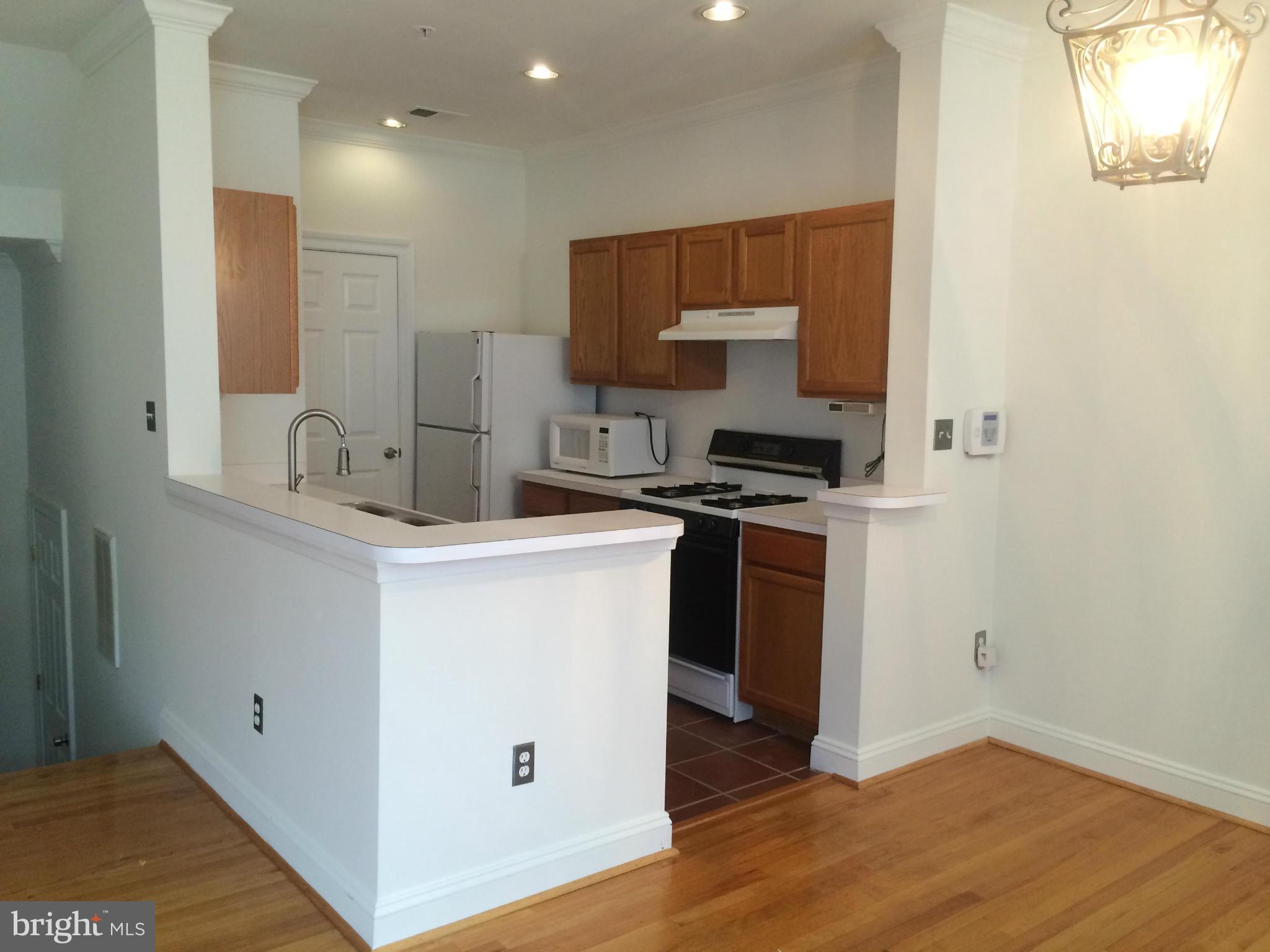 POTOMAC LAKES - Residential Lease