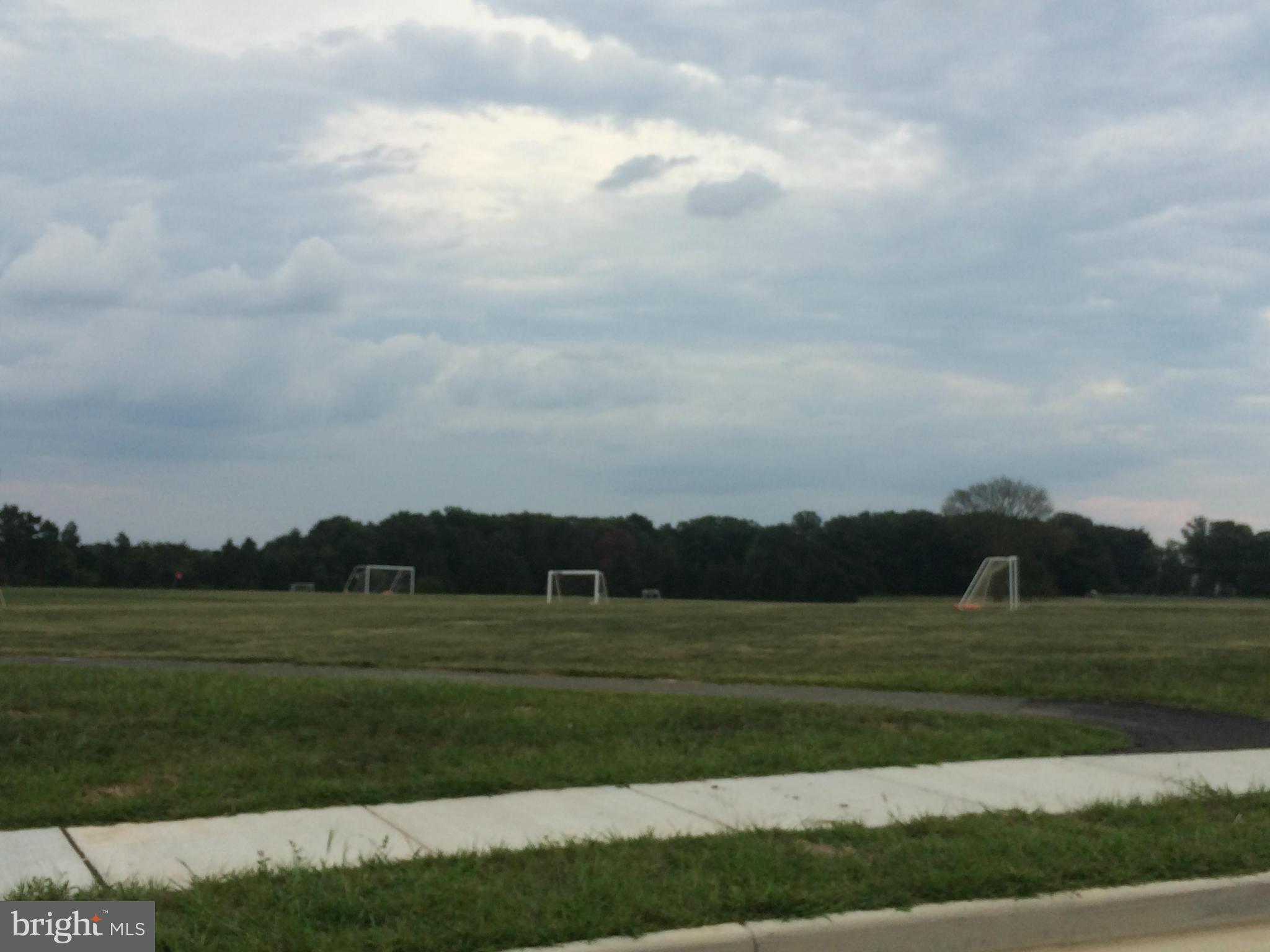 POTOMAC LAKES - Residential Lease