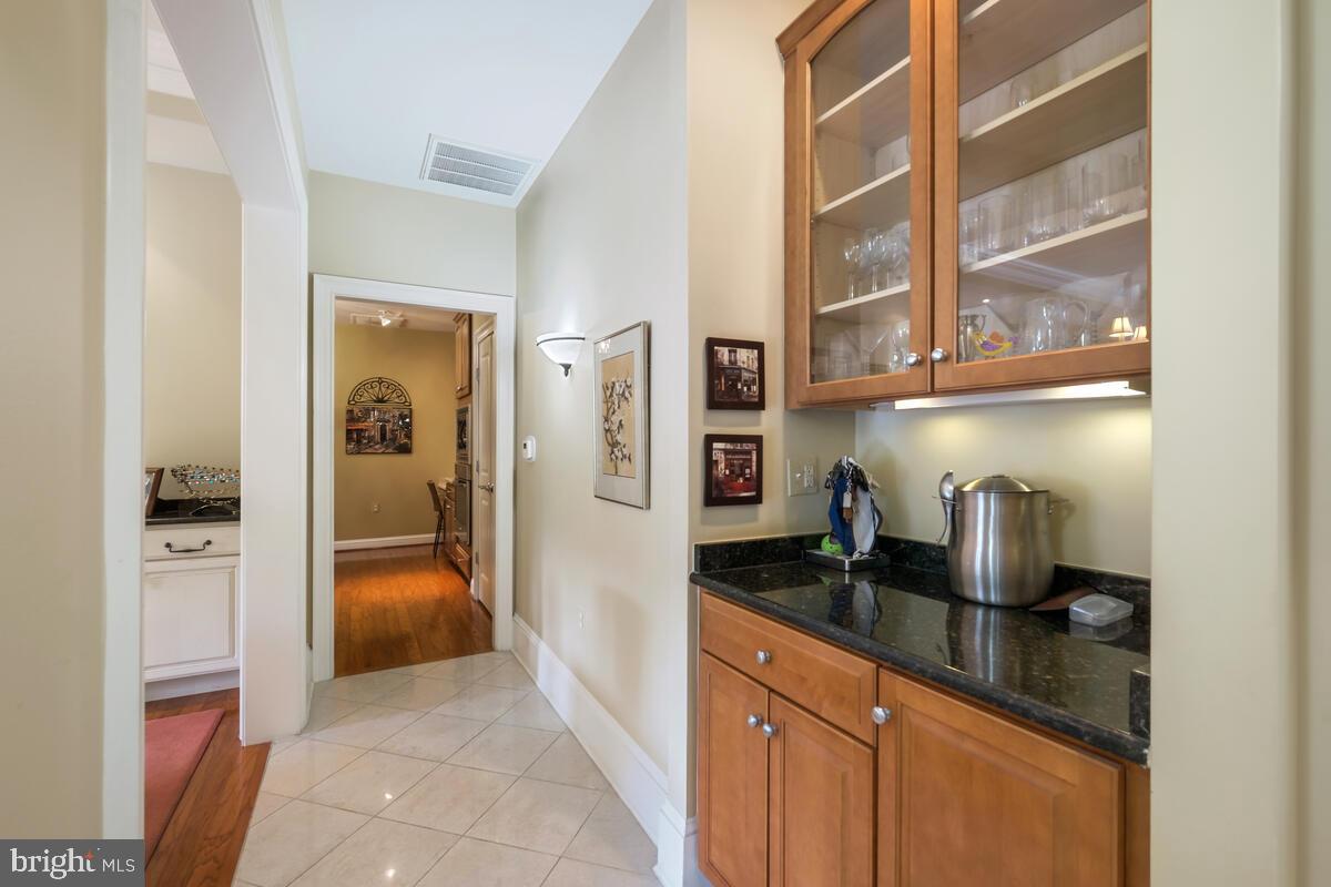 STRATHMORR PARK AT GROSVENOR - Residential