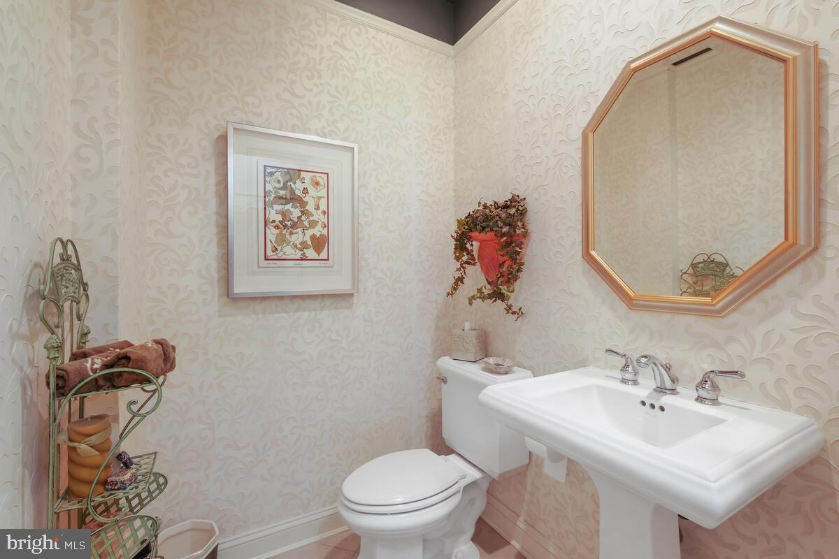 STRATHMORR PARK AT GROSVENOR - Residential