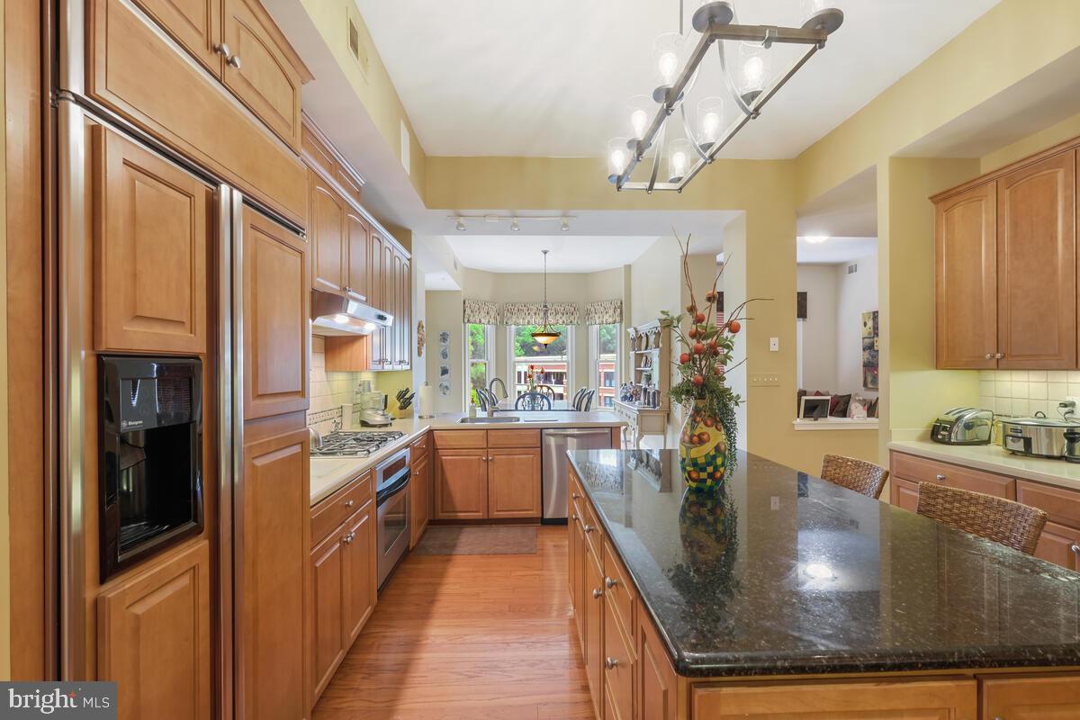 STRATHMORR PARK AT GROSVENOR - Residential