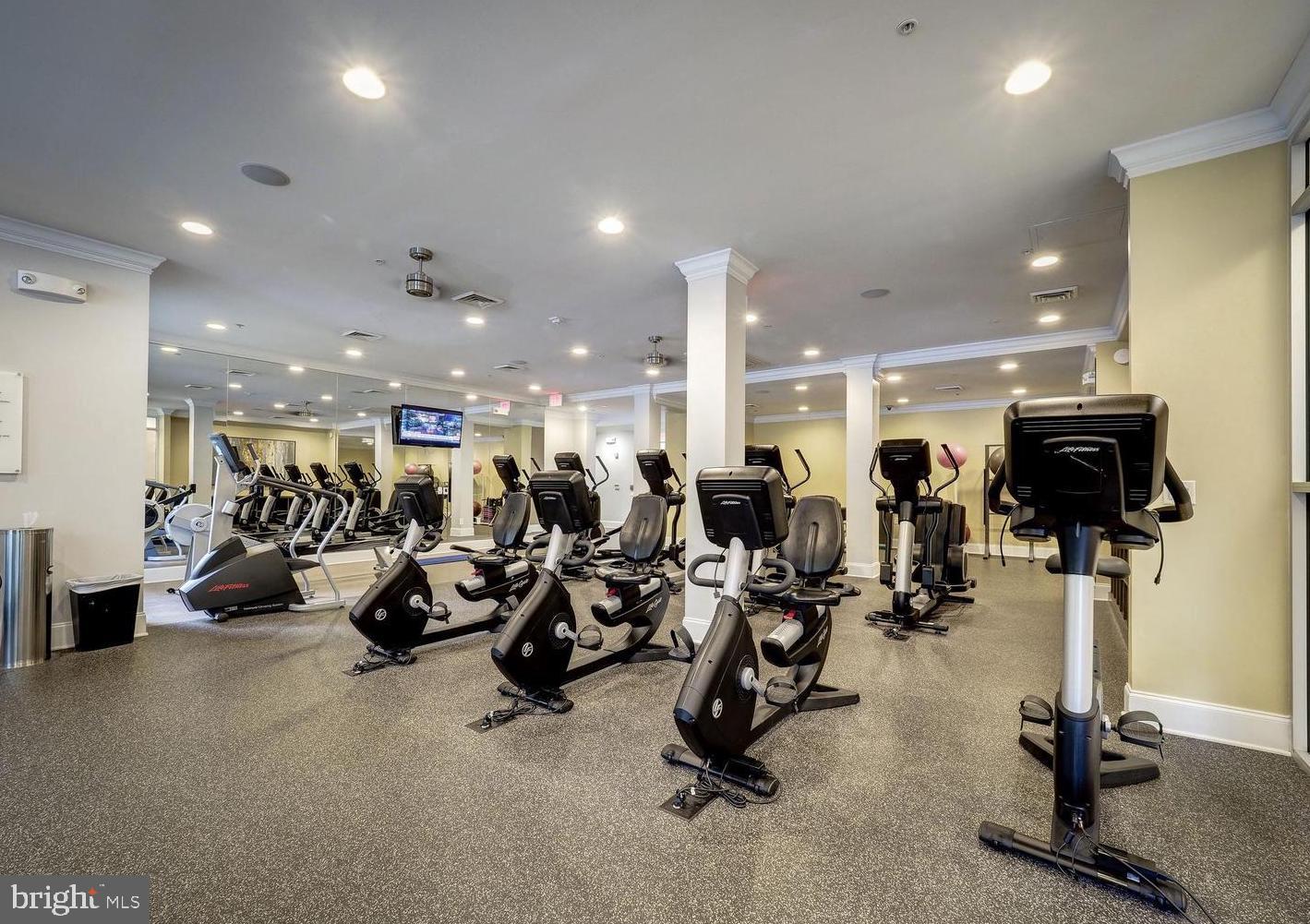 STRATHMORR PARK AT GROSVENOR - Residential