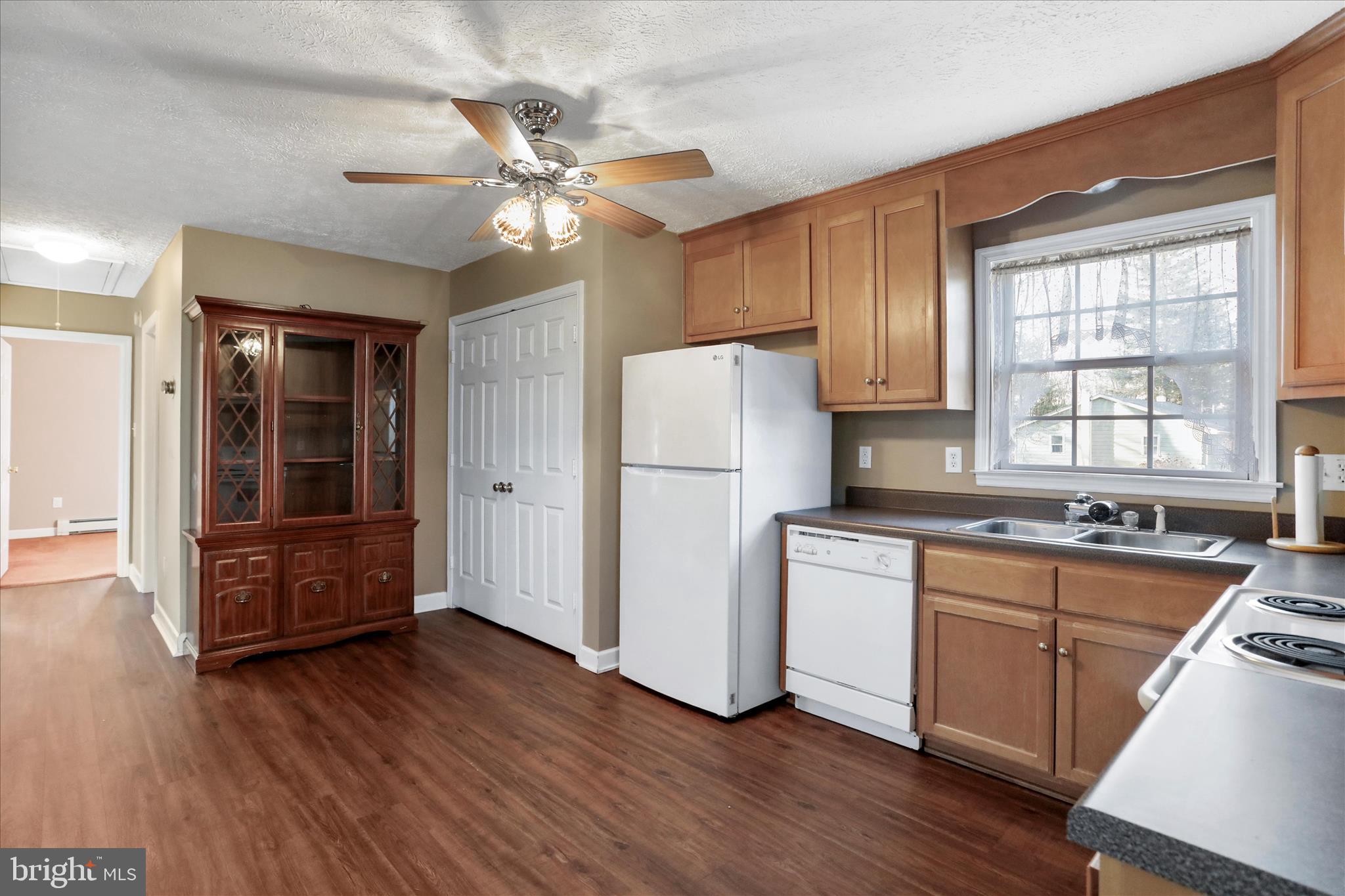 MOUNTAIN LAKE PARK - Residential