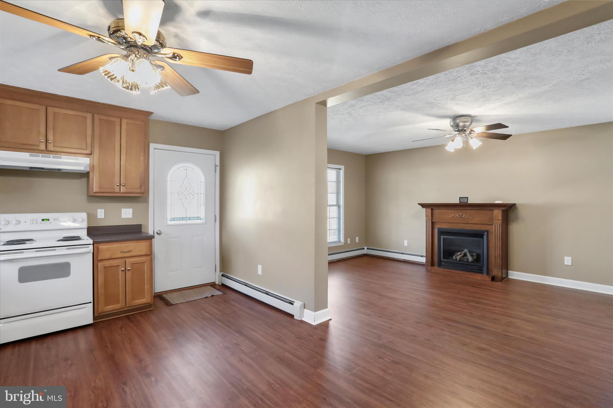 MOUNTAIN LAKE PARK - Residential