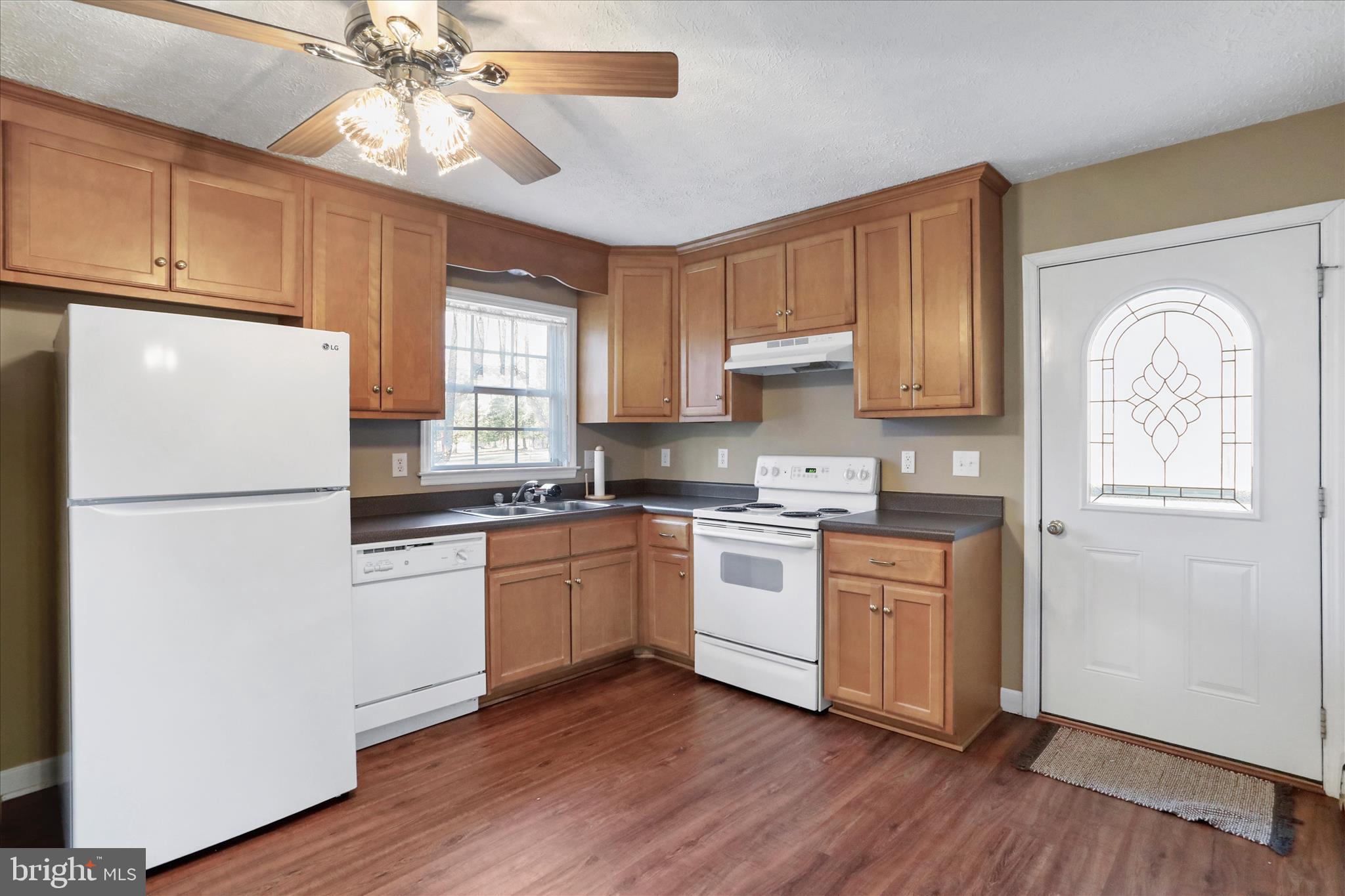 MOUNTAIN LAKE PARK - Residential