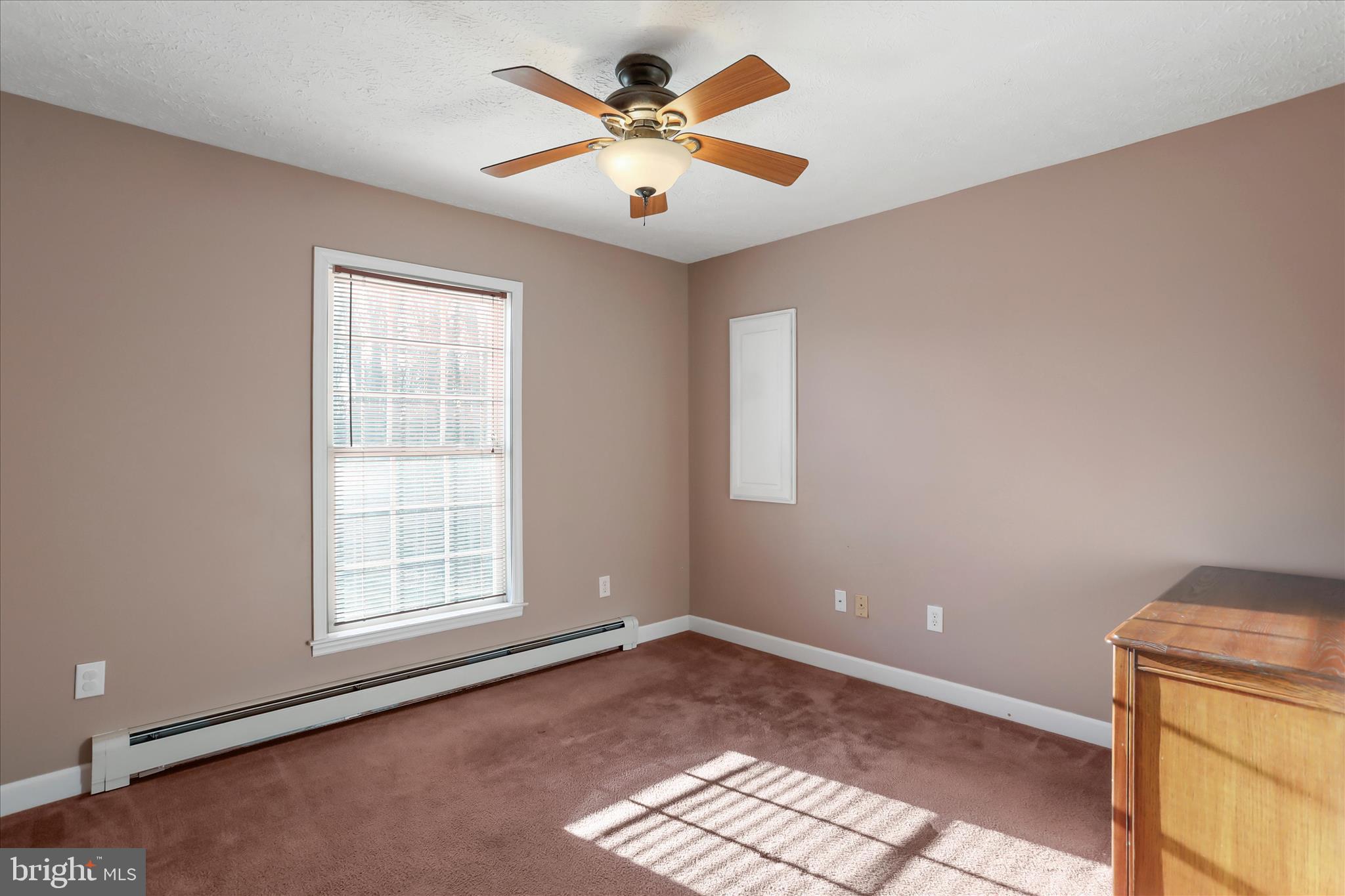 MOUNTAIN LAKE PARK - Residential