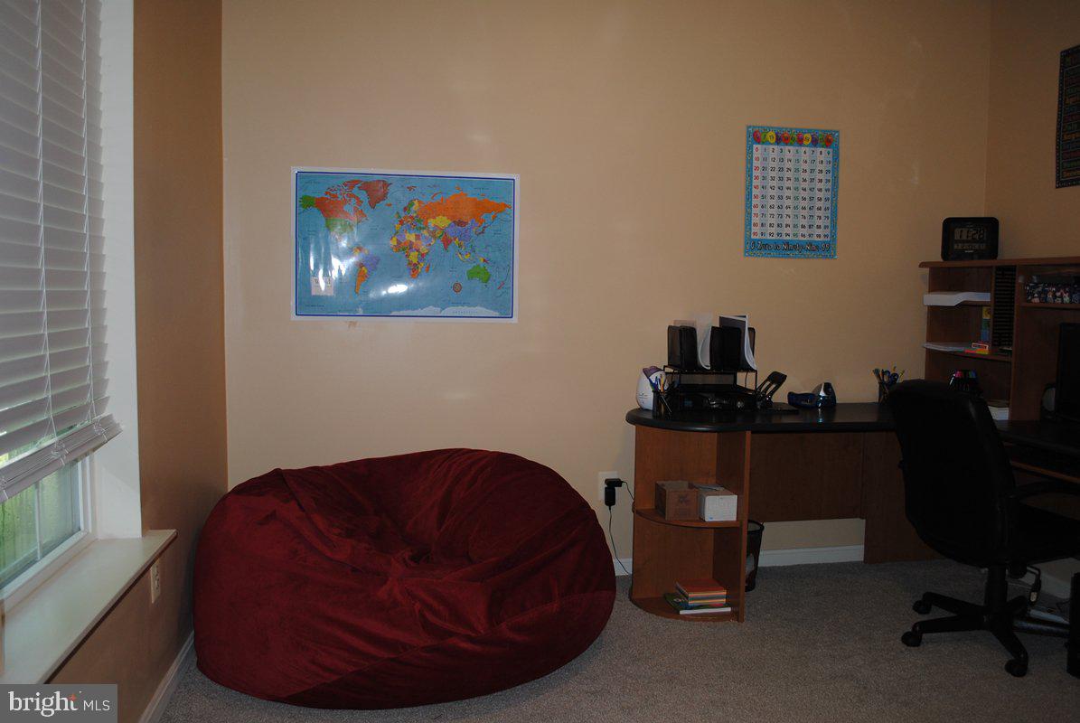 CROSS POINT - Residential Lease