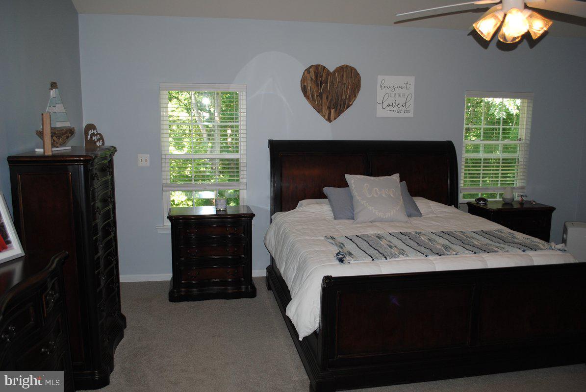 CROSS POINT - Residential Lease