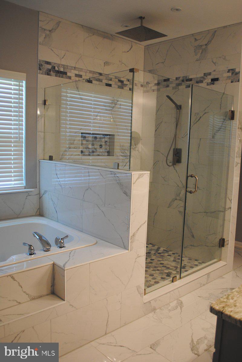 CROSS POINT - Residential Lease