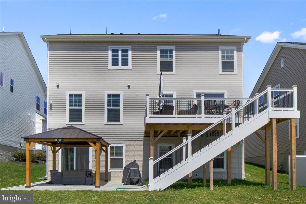 STONEHAVEN - Residential