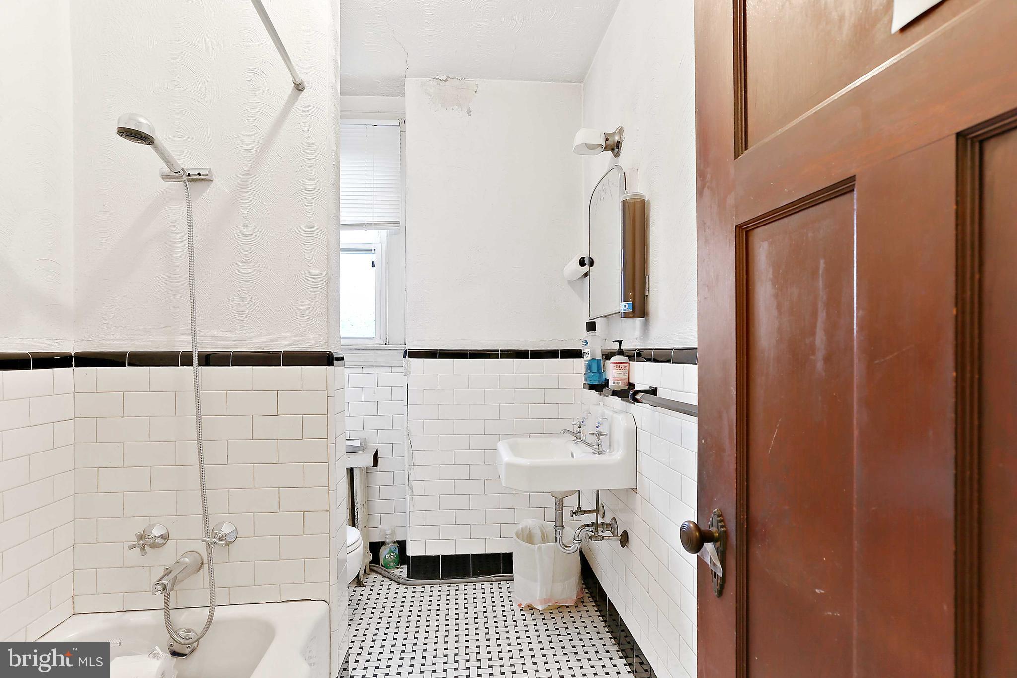 GREEKTOWN - Residential