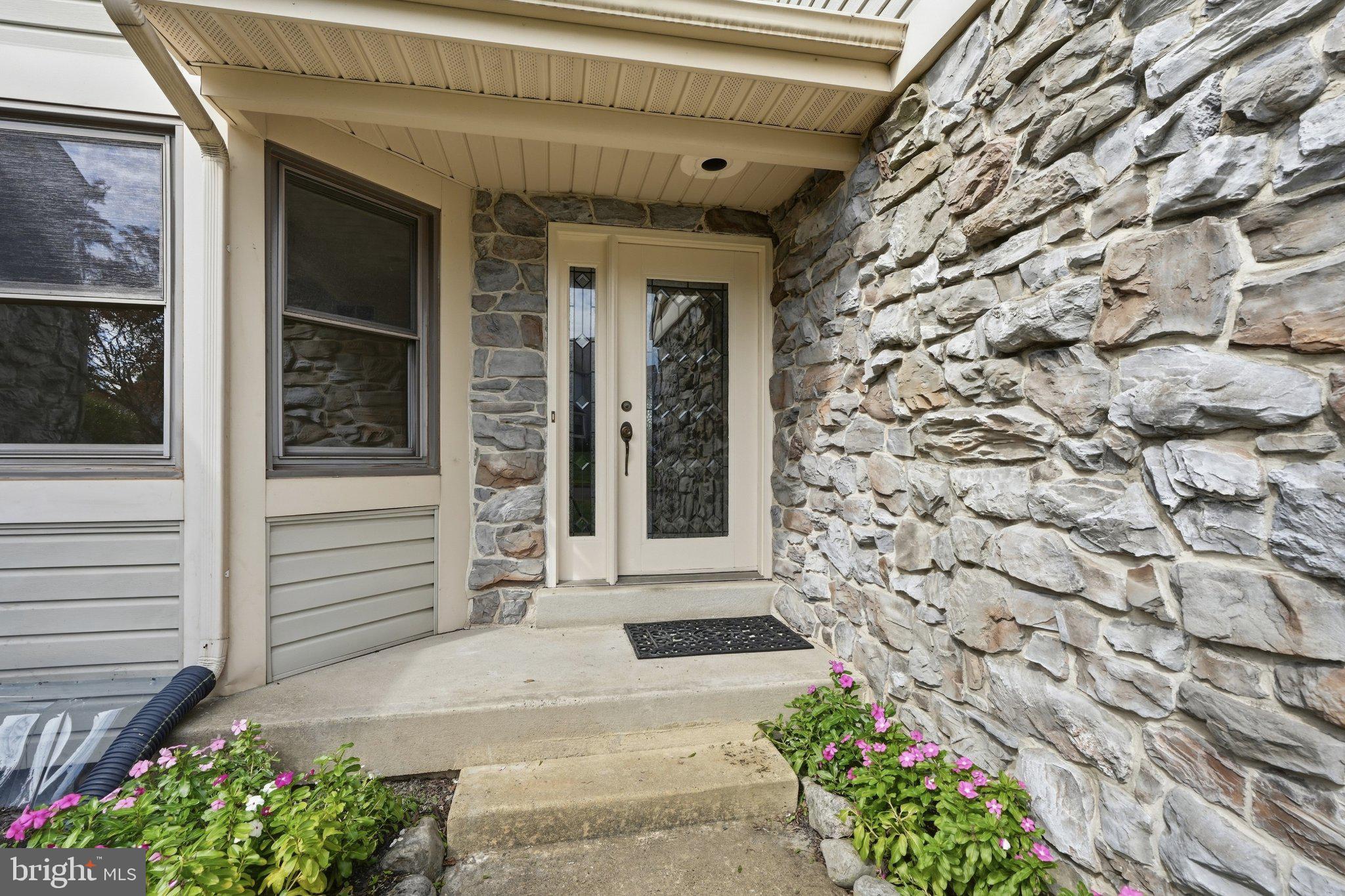 331 BASSWOOD CIRCLE