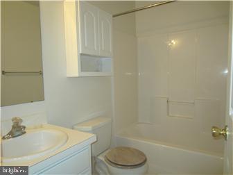 PALADIN CLUB - Residential Lease