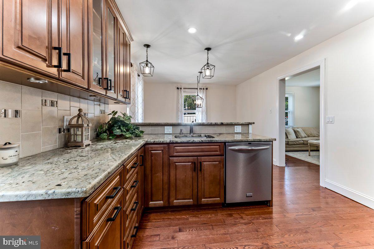 LYNNWOOD - Residential