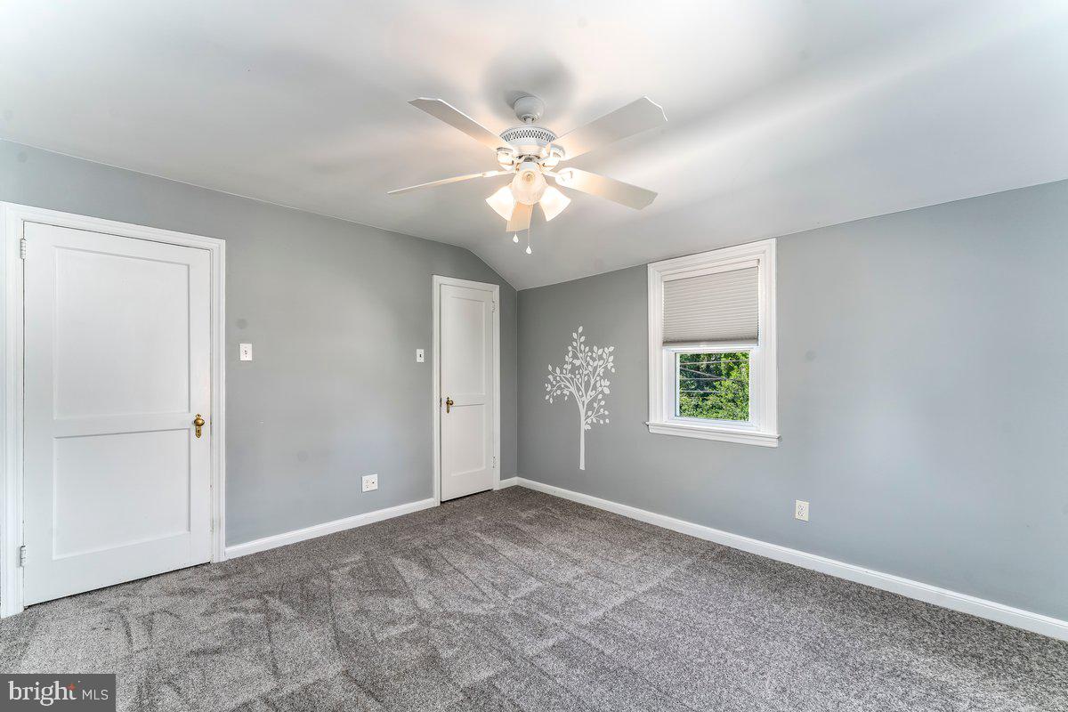 LYNNWOOD - Residential