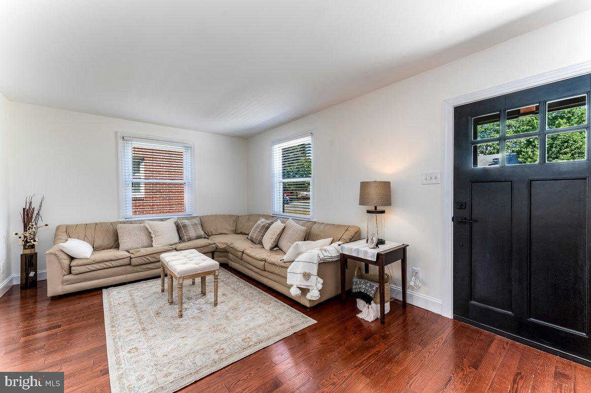 LYNNWOOD - Residential