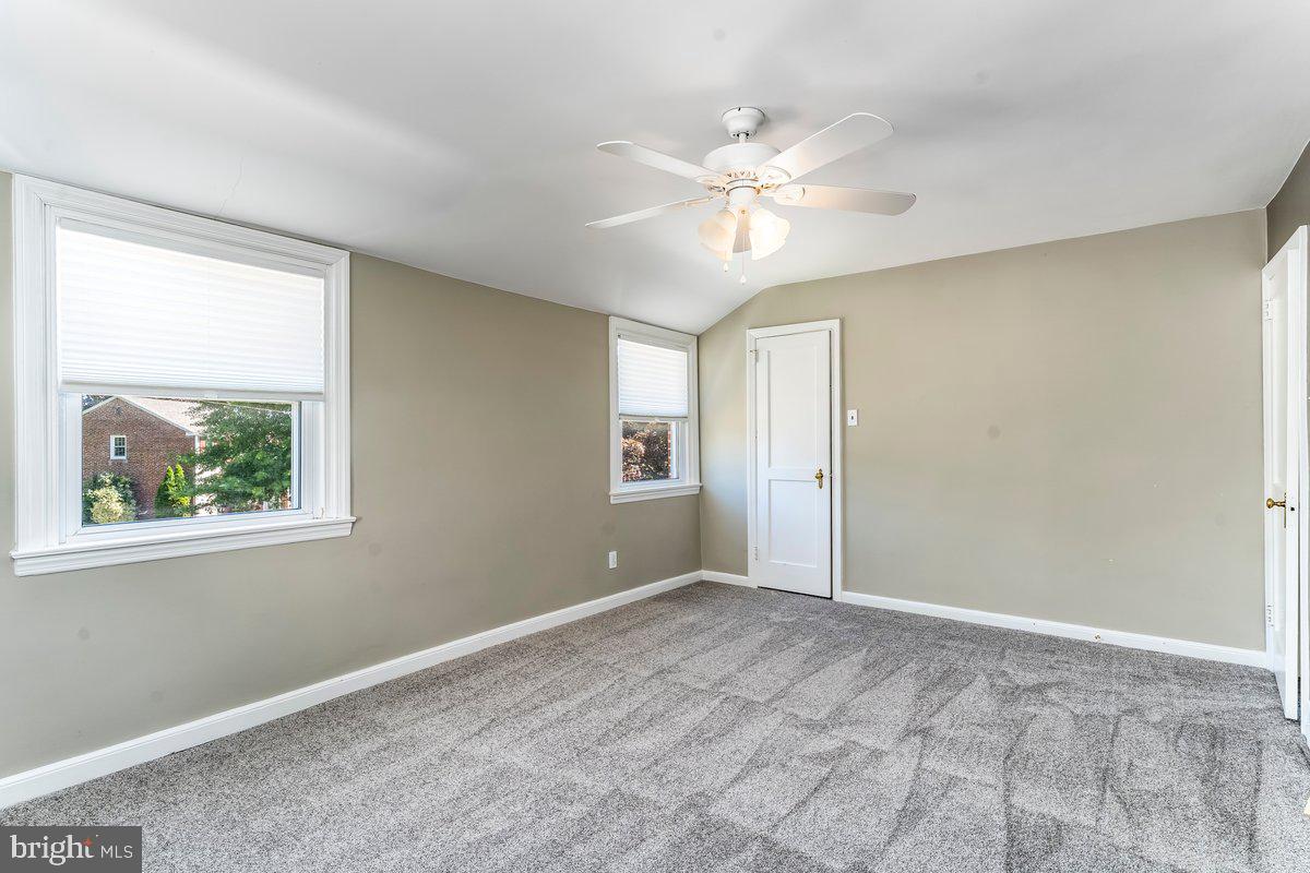 LYNNWOOD - Residential