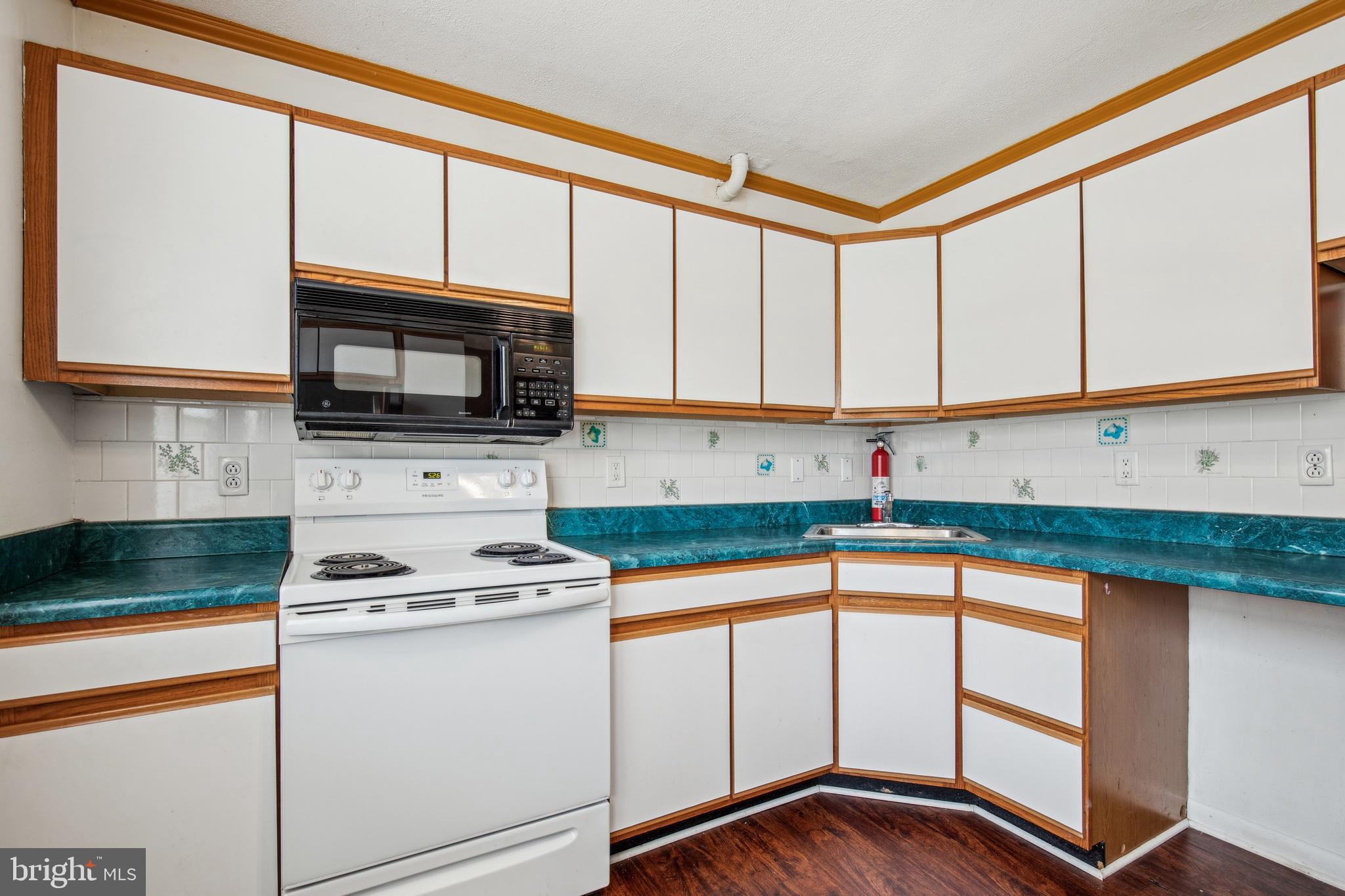 MAGOTHY ESTATES - Residential