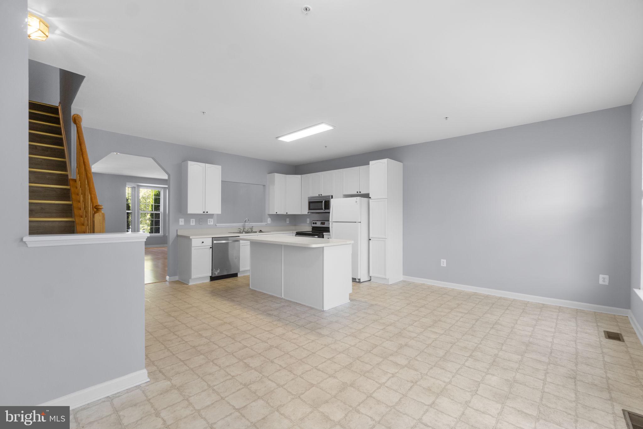 NORTH CROSSING - Residential