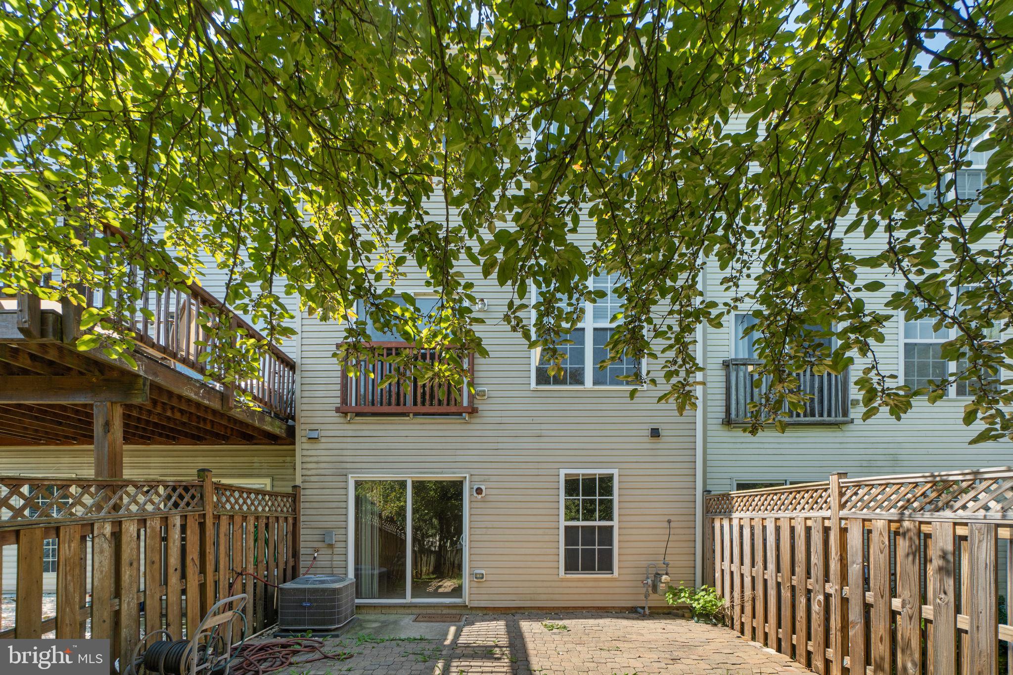 NORTH CROSSING - Residential