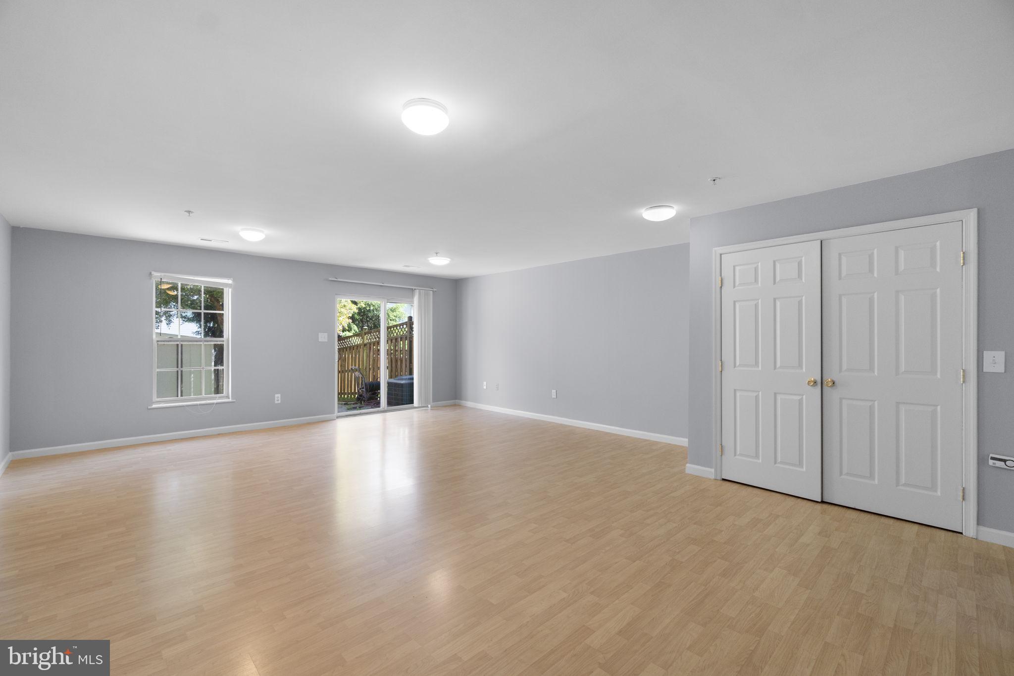 NORTH CROSSING - Residential
