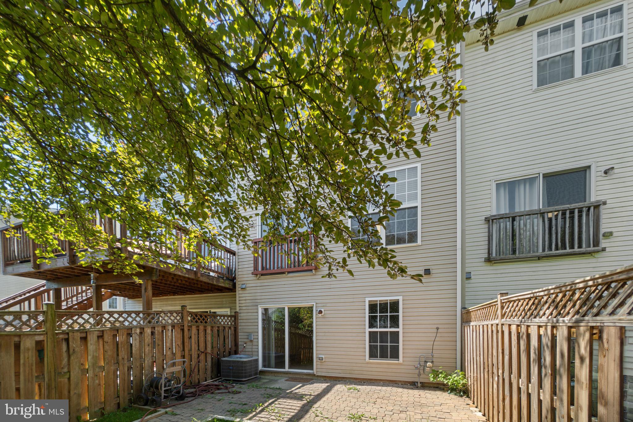 NORTH CROSSING - Residential