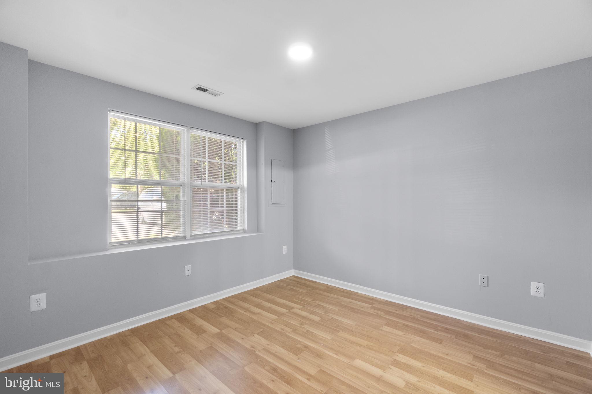 NORTH CROSSING - Residential