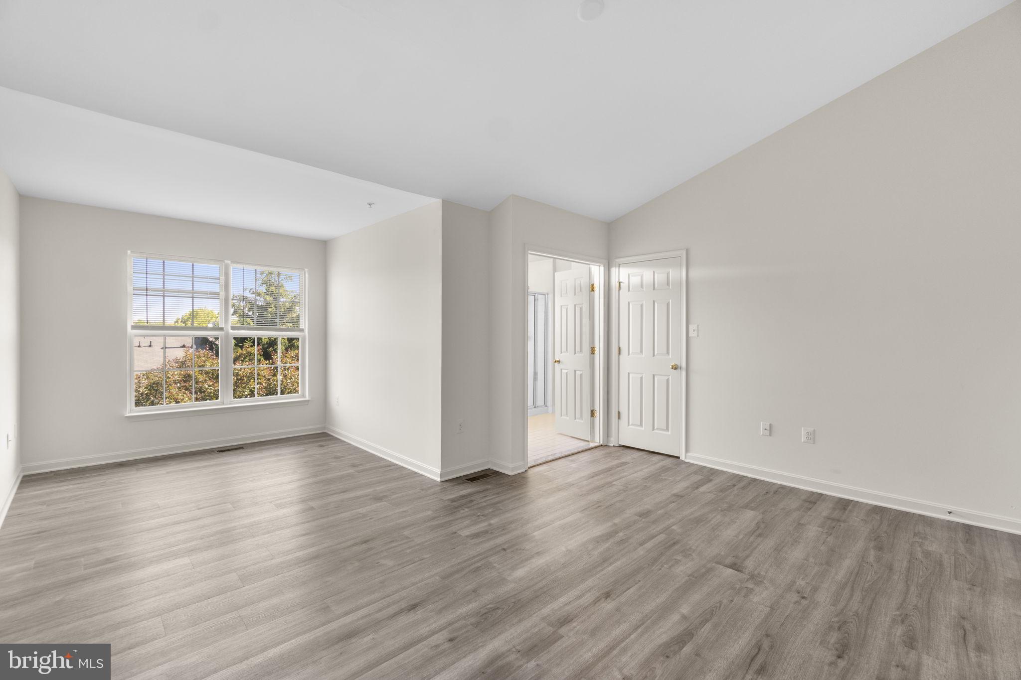 NORTH CROSSING - Residential
