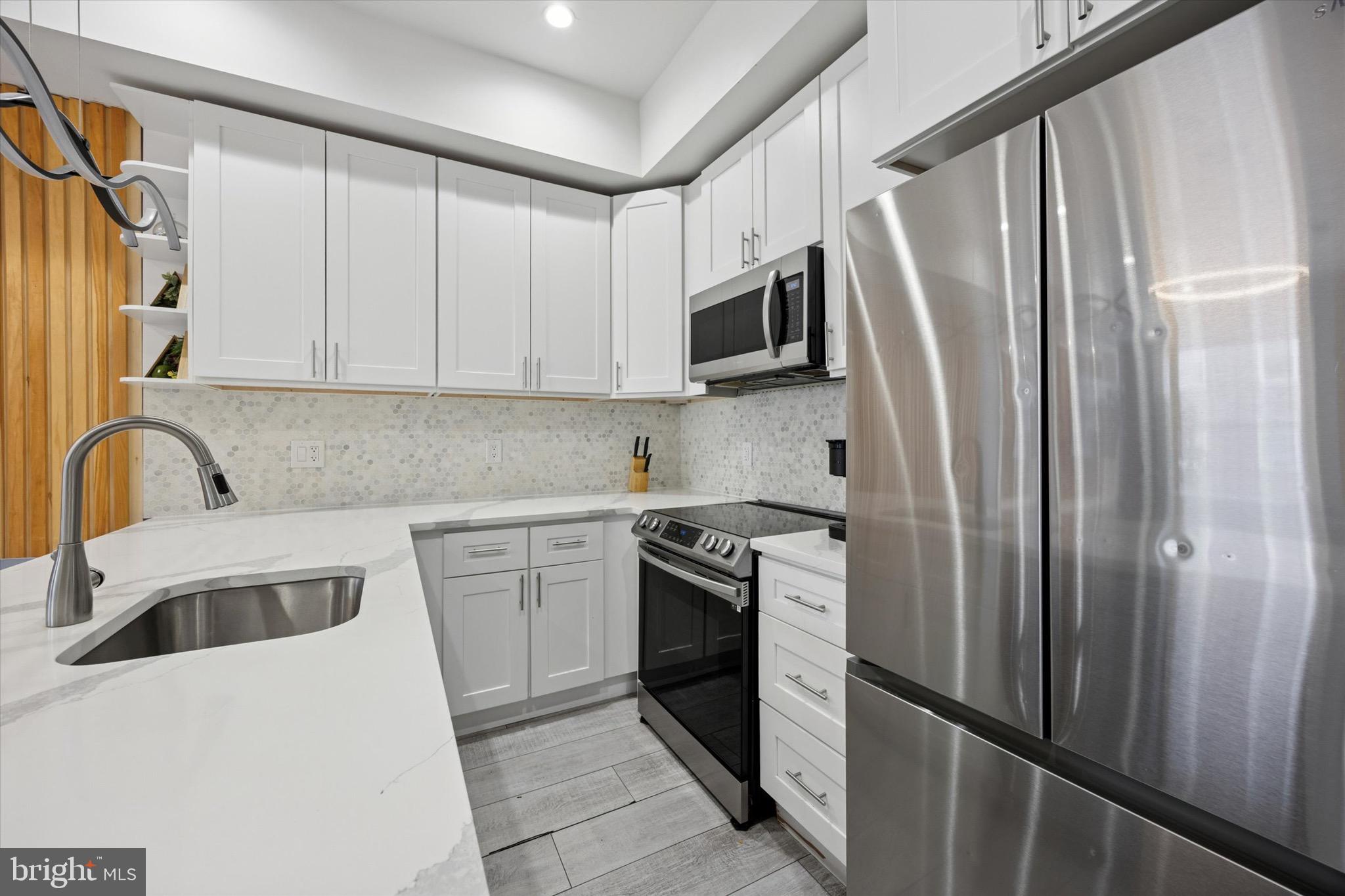 STRAWBERRY MANSION - Residential Income