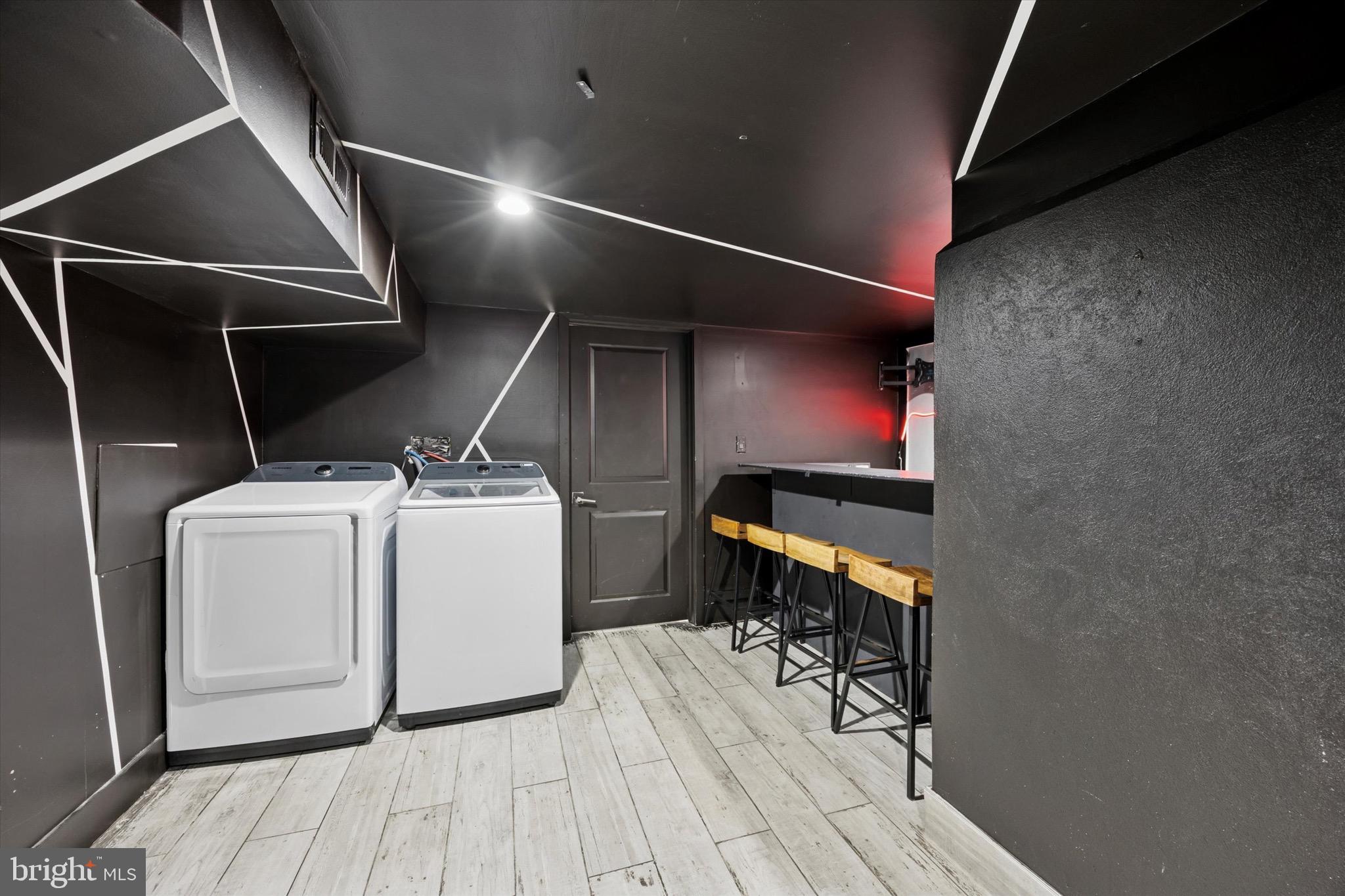 STRAWBERRY MANSION - Residential Income