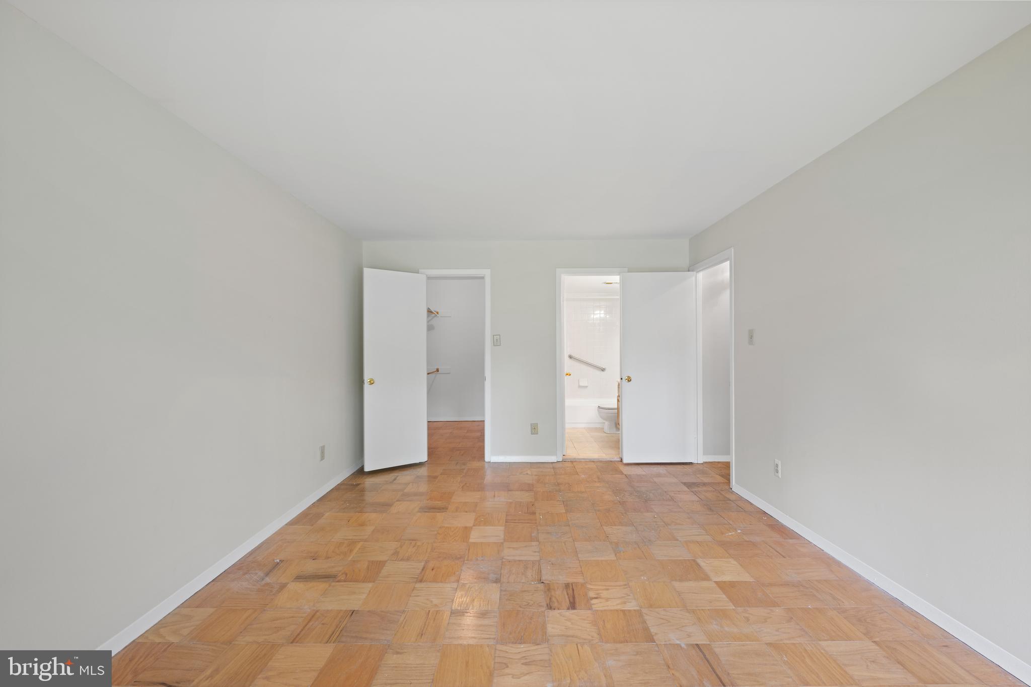 GEORGETOWN VILLAGE - Residential