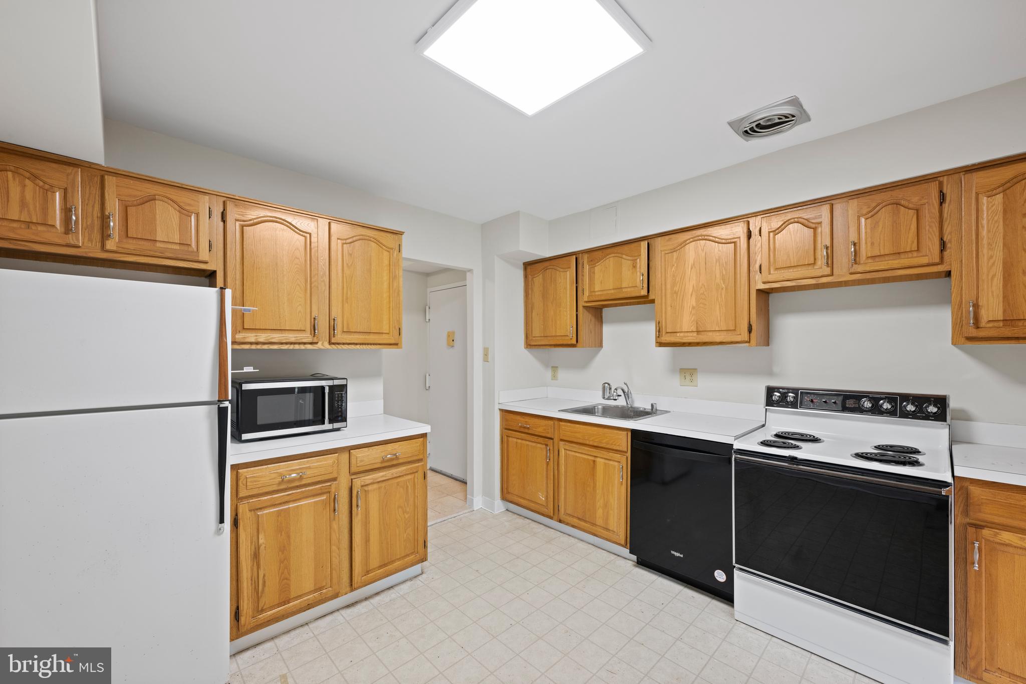 GEORGETOWN VILLAGE - Residential