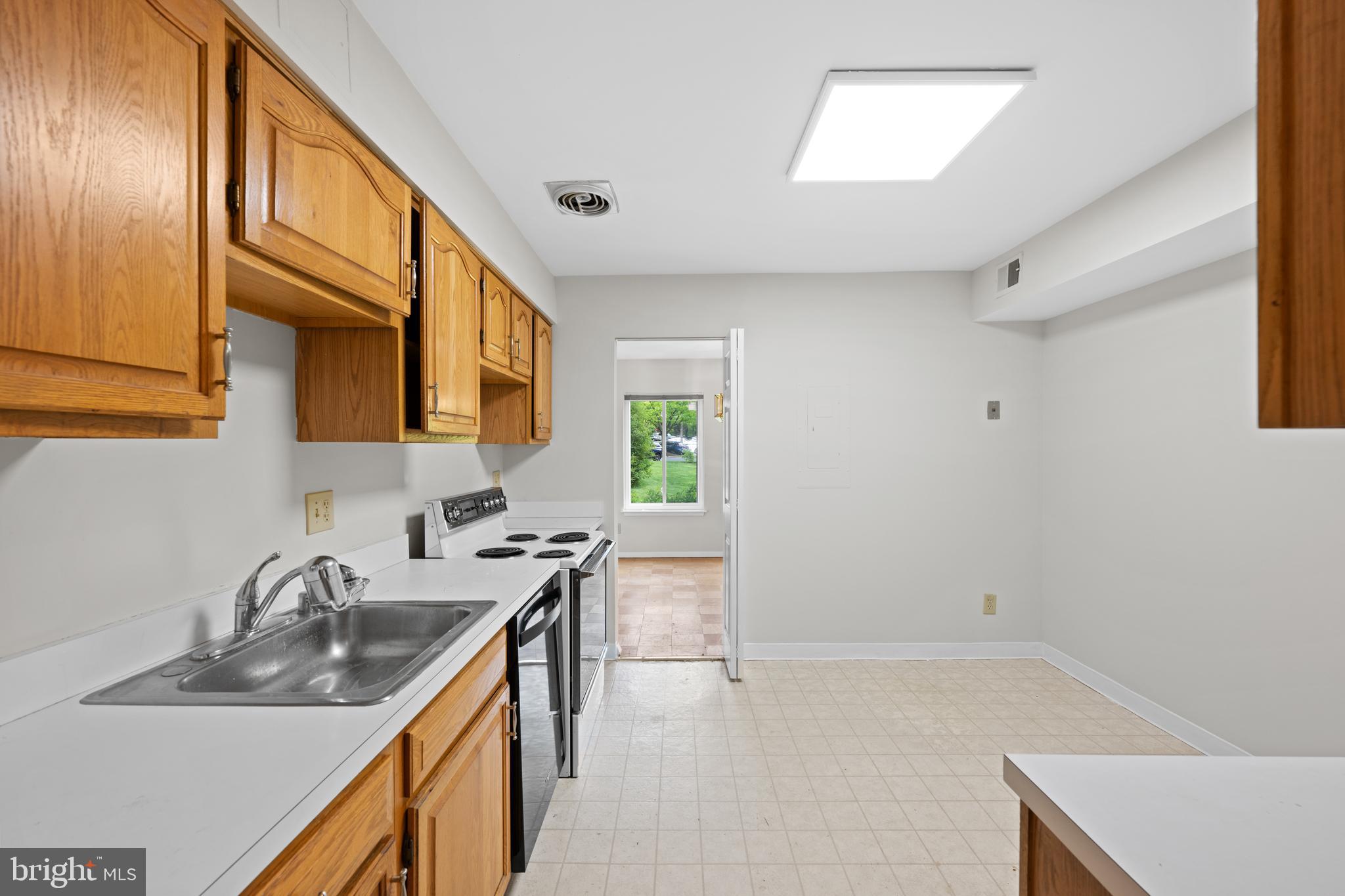 GEORGETOWN VILLAGE - Residential