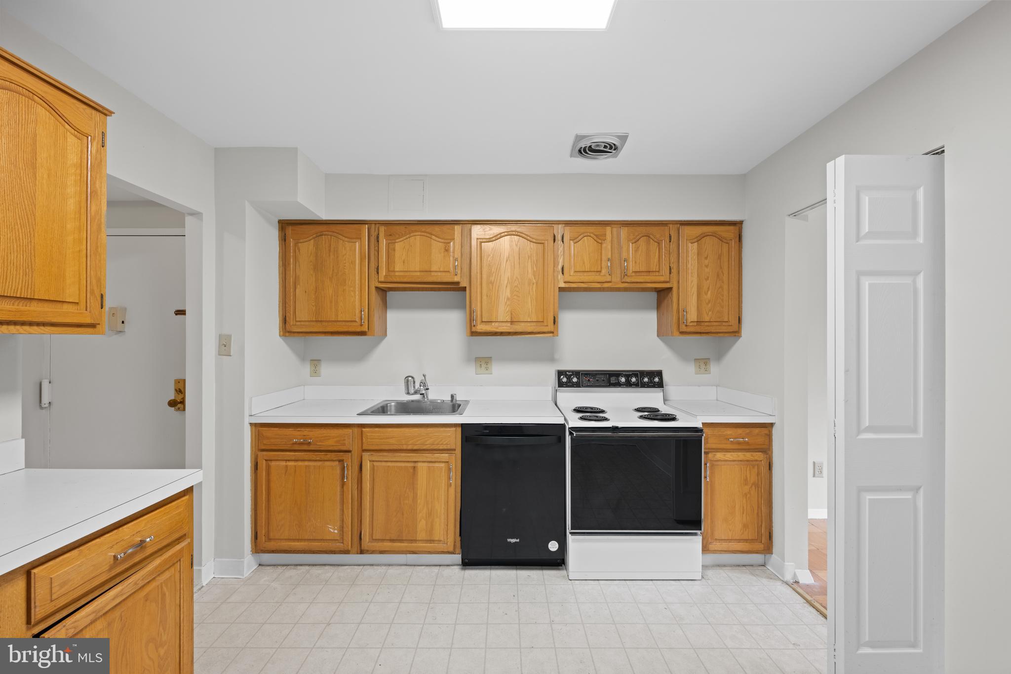 GEORGETOWN VILLAGE - Residential