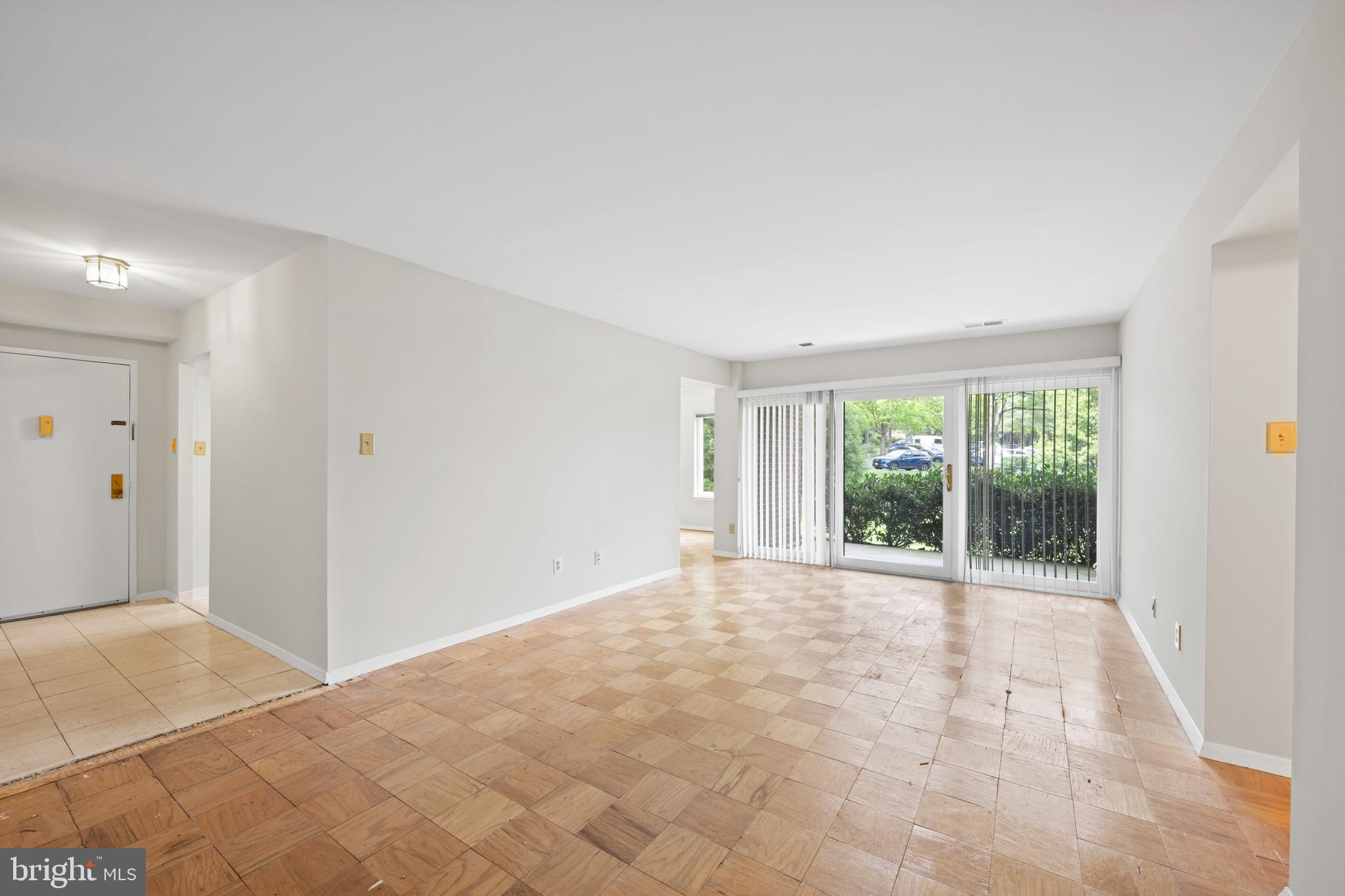 GEORGETOWN VILLAGE - Residential