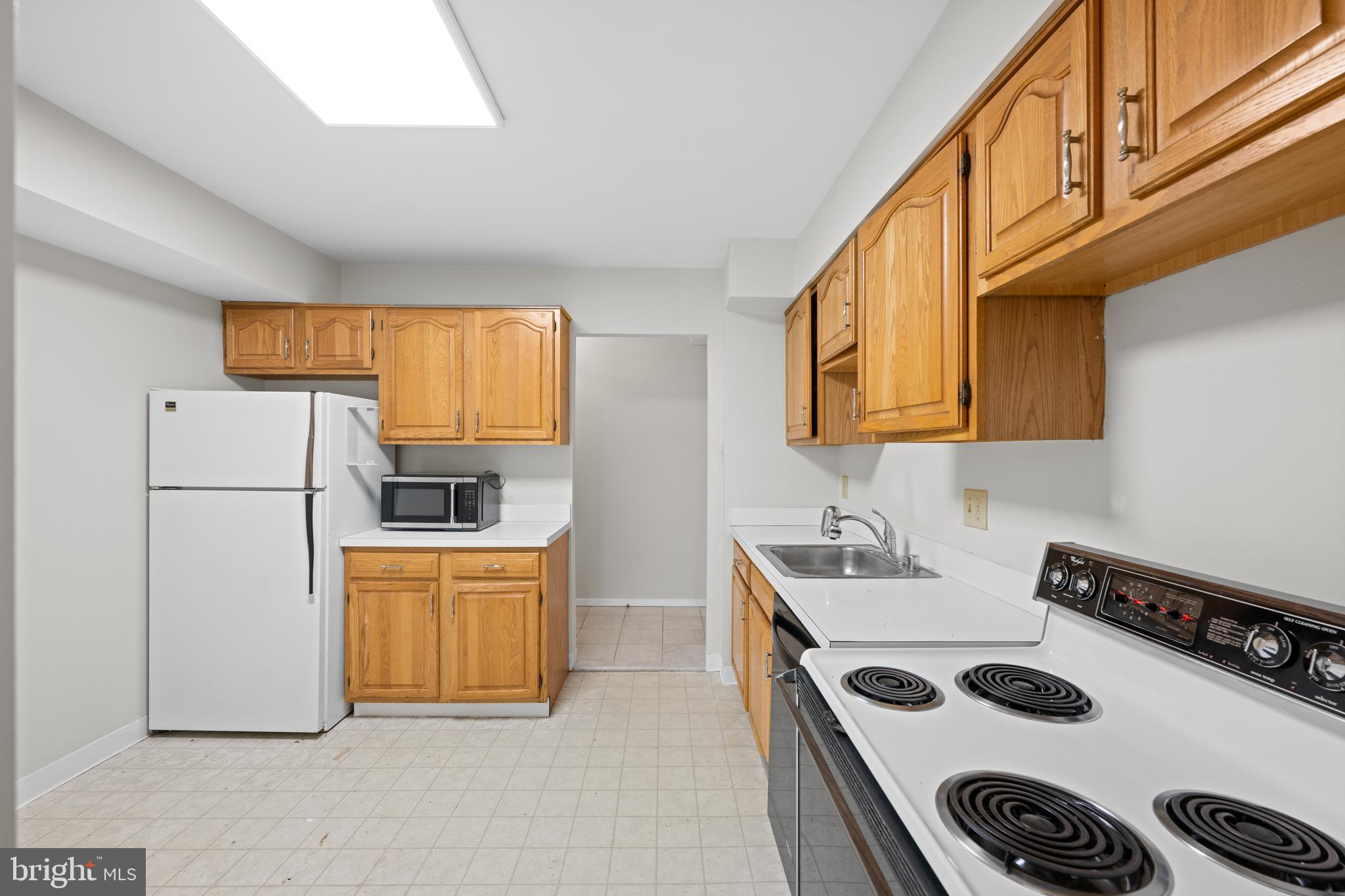 GEORGETOWN VILLAGE - Residential